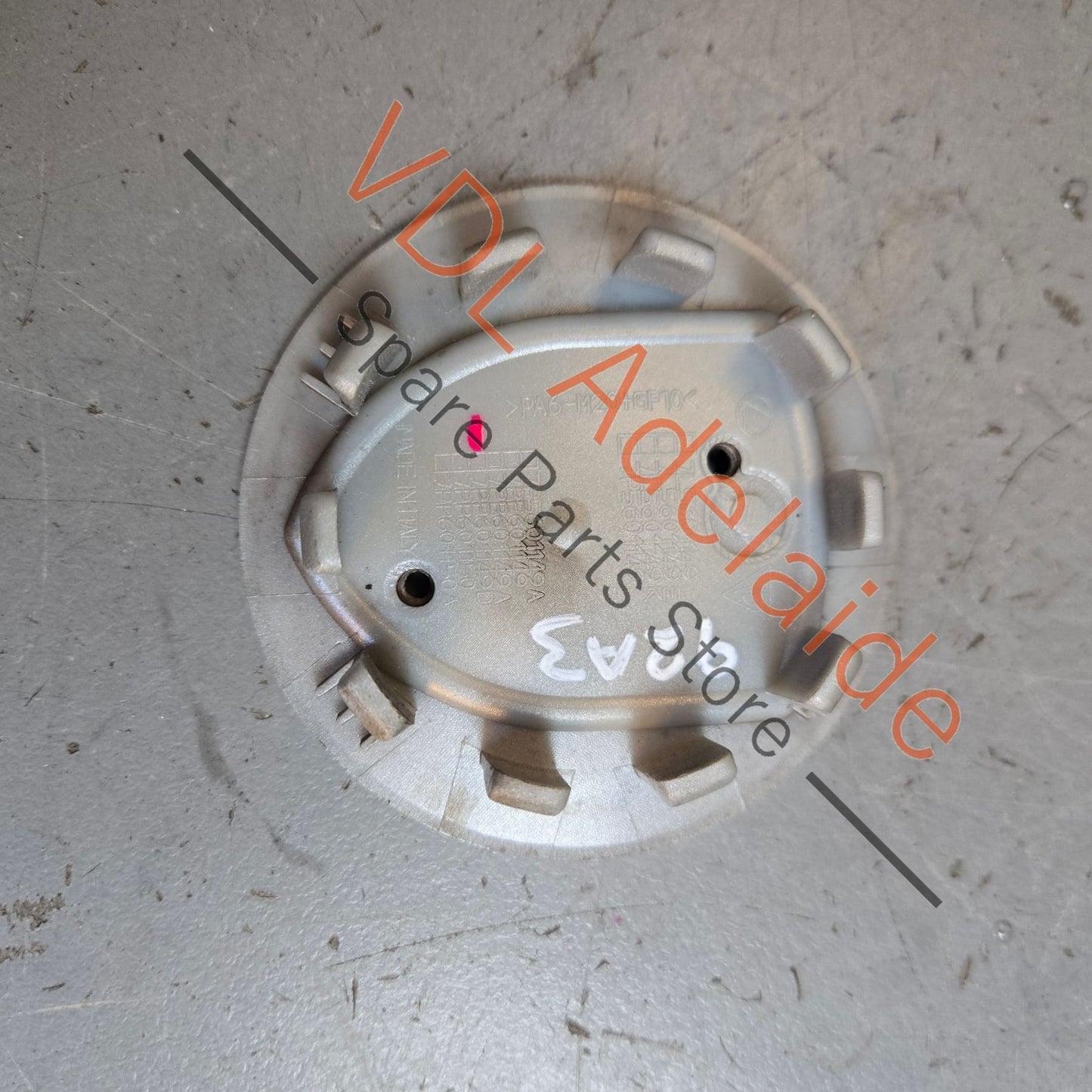 4460604 7PP601150A   Porsche Wheel Centre Cap Hubcap 7PP601150A 00004460604