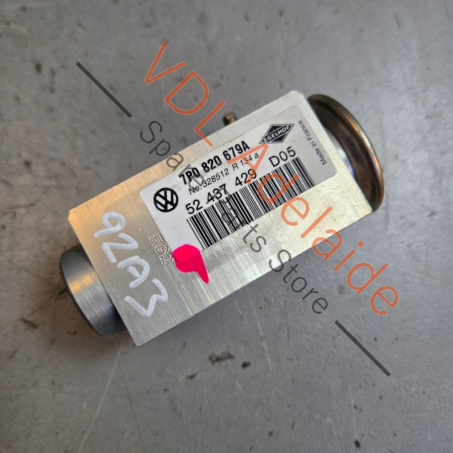 7P0820679A    Porsche A/C Refrigerant Expansion Valve 7P0820679A
