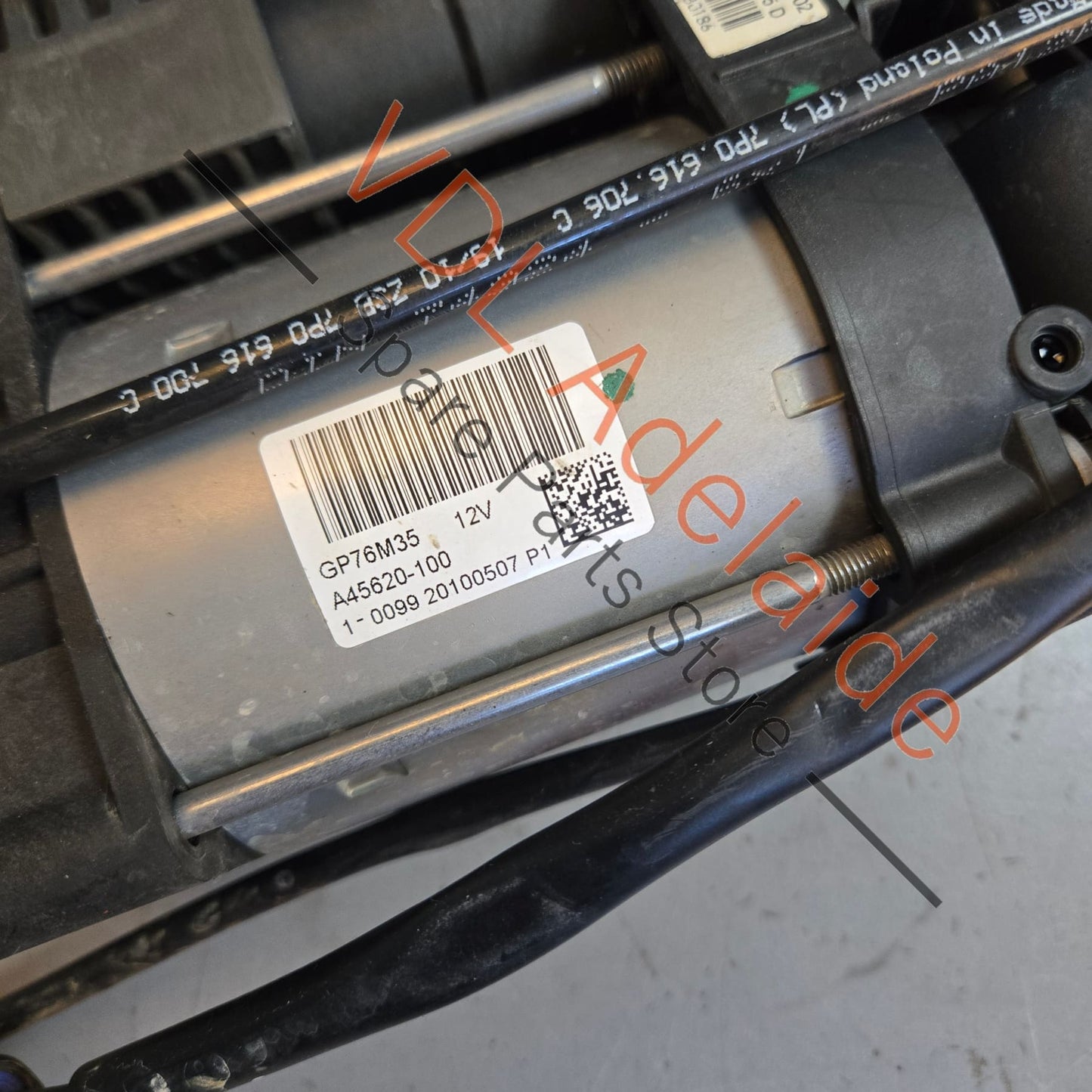 958 698 007 A 7P0616006E   Porsche Cayenne 958 Air Suspension Compressor Pump 958698007A 7P0616006E