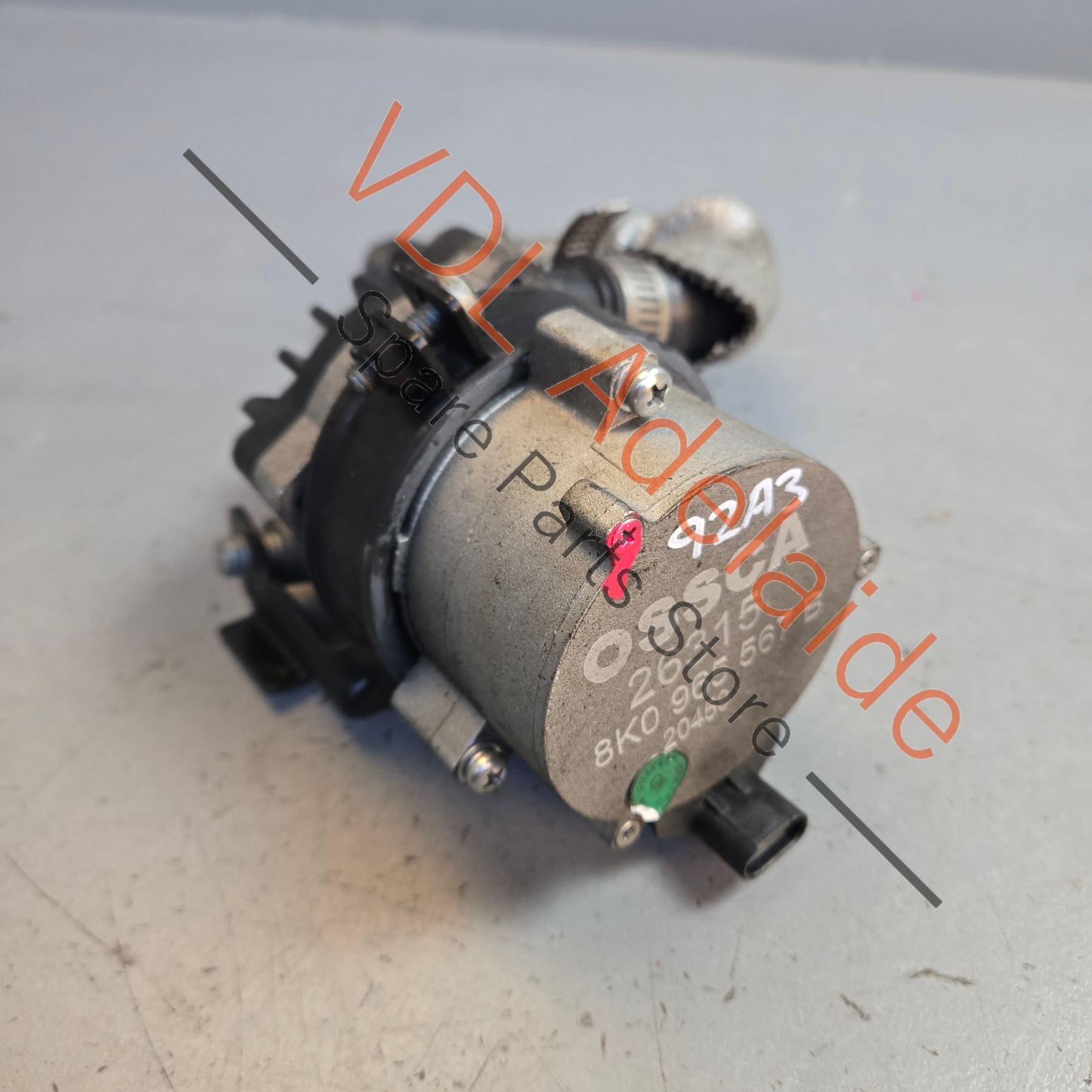 95860656700 8K0965567B   Porsche Cayenne 958 Coolant Pump 95860656700 8K0965567B