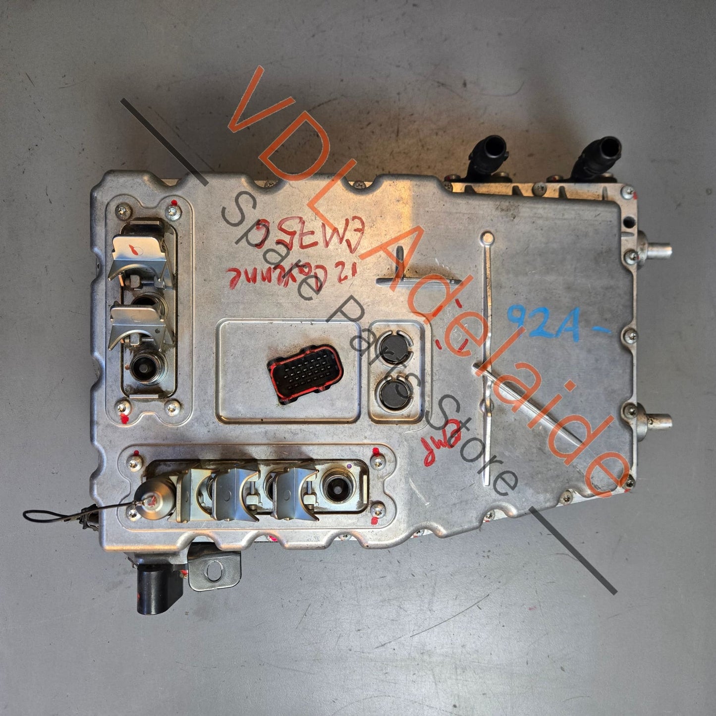95861806003 7P5907080A   Porsche Cayenne Panamera Hybrid Drive Control Inverter Box 95861806003 7P5907080A