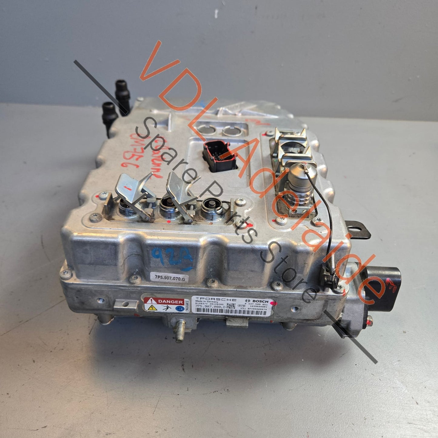95861806003 7P5907080A   Porsche Cayenne Panamera Hybrid Drive Control Inverter Box 95861806003 7P5907080A