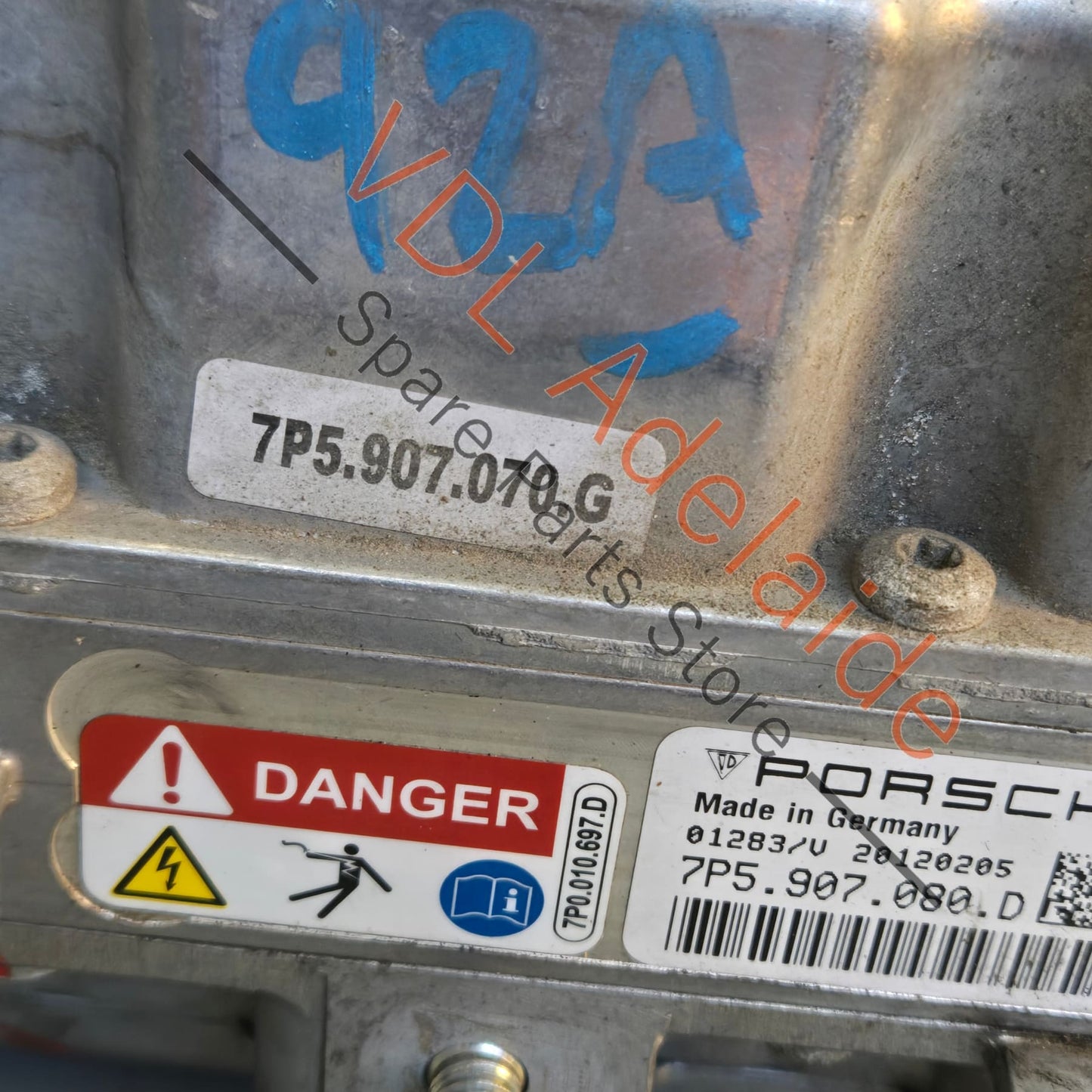 95861806003 7P5907080A   Porsche Cayenne Panamera Hybrid Drive Control Inverter Box 95861806003 7P5907080A