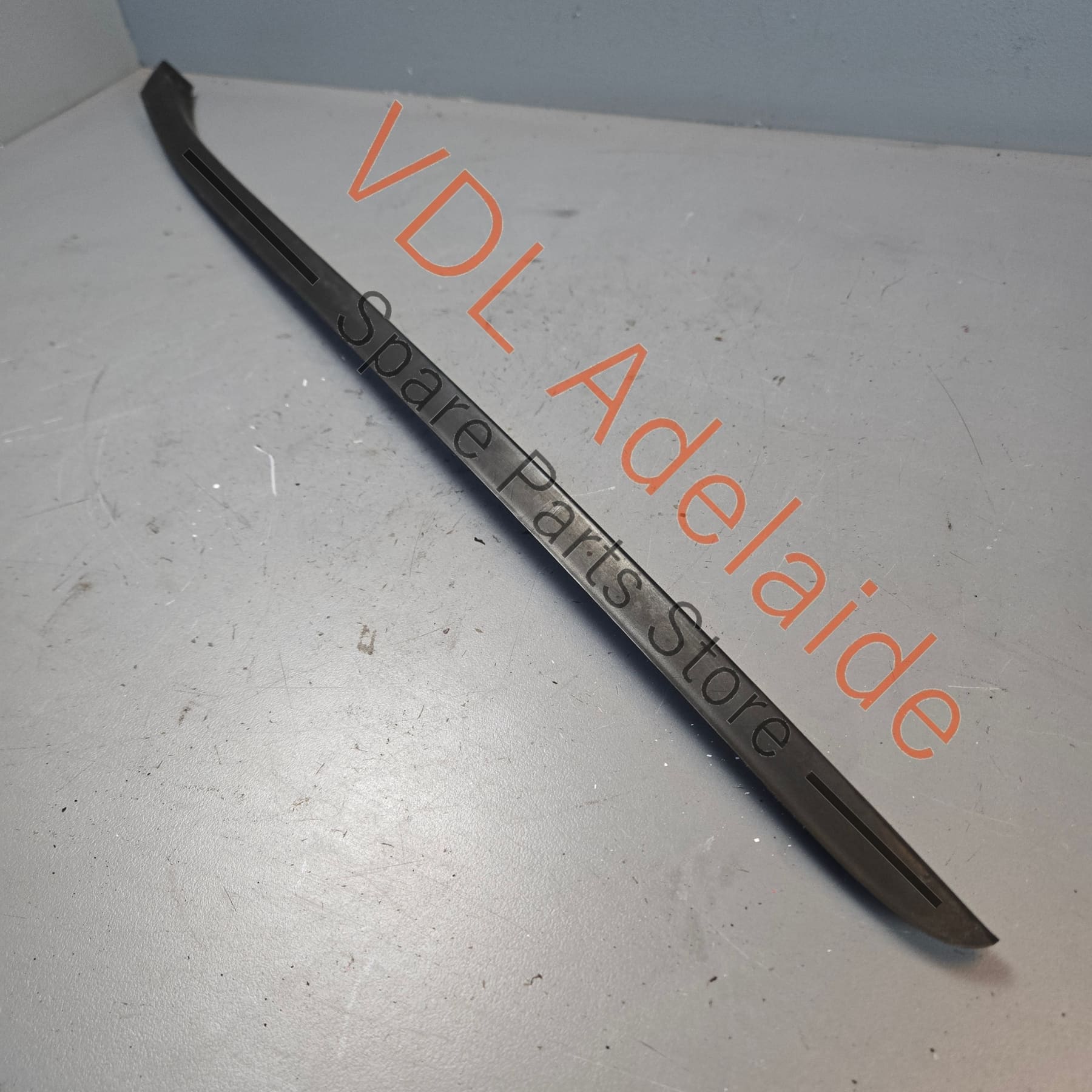 7P5854327A    Porsche Cayenne 958 Left Side Windscreen Edge Strip Trim Moulding 7P5854327A