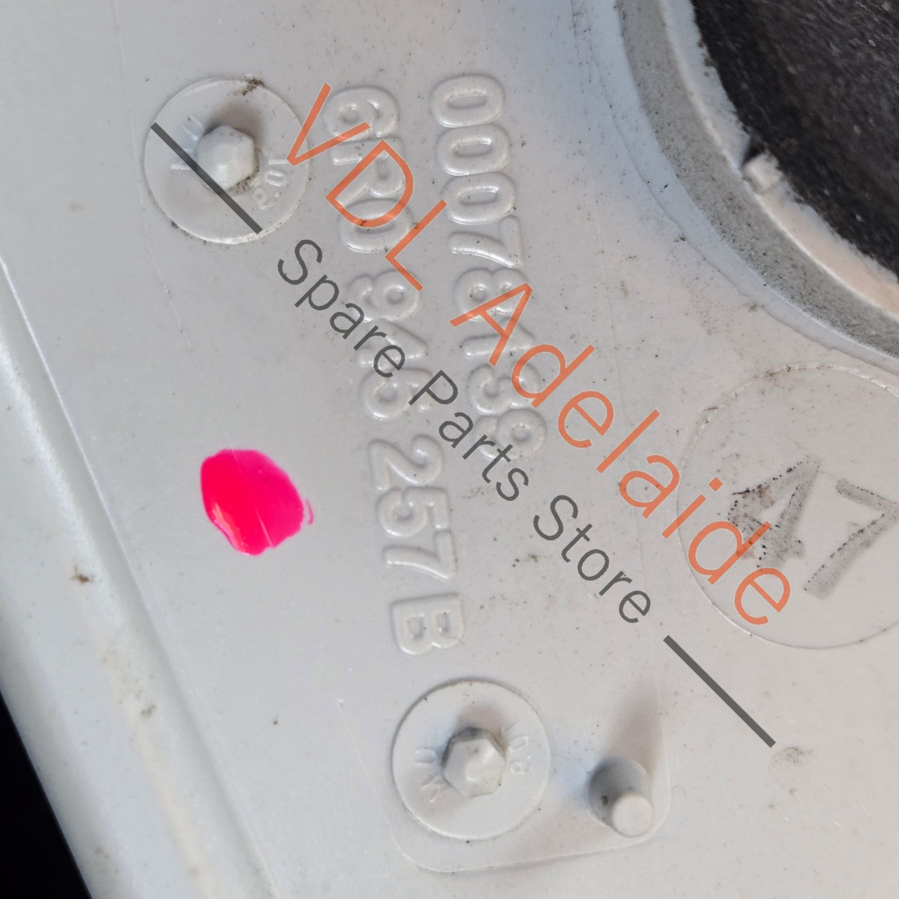 6R0945257B    VW Polo MK5 6R Left Rear Tail Brake Light 6R0945257B