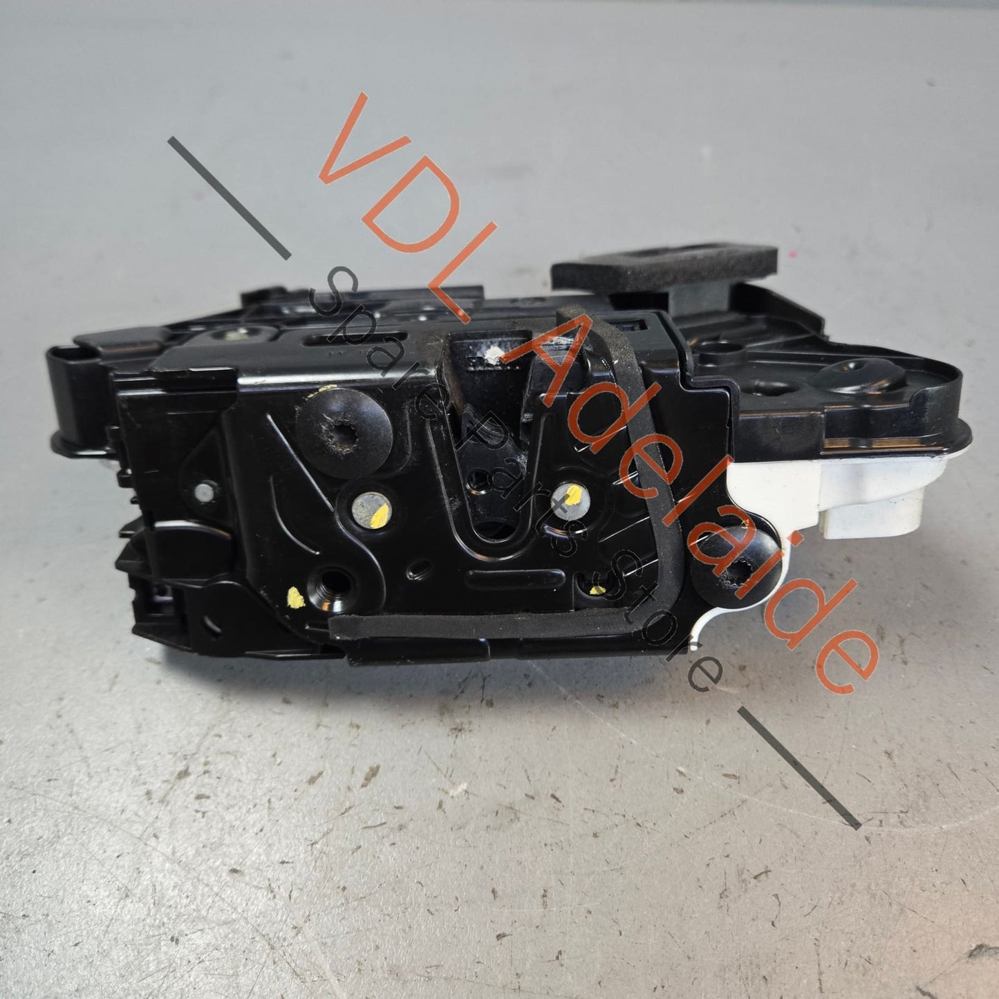 5K2837016D    VW Polo MK5 6R Golf Front Right Door Lock Mechanism 5K2837016D