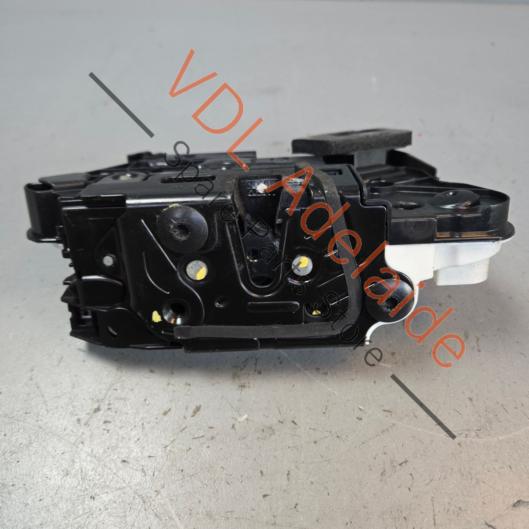 5K2837016D    VW Polo MK5 6R Golf Front Right Door Lock Mechanism 5K2837016D