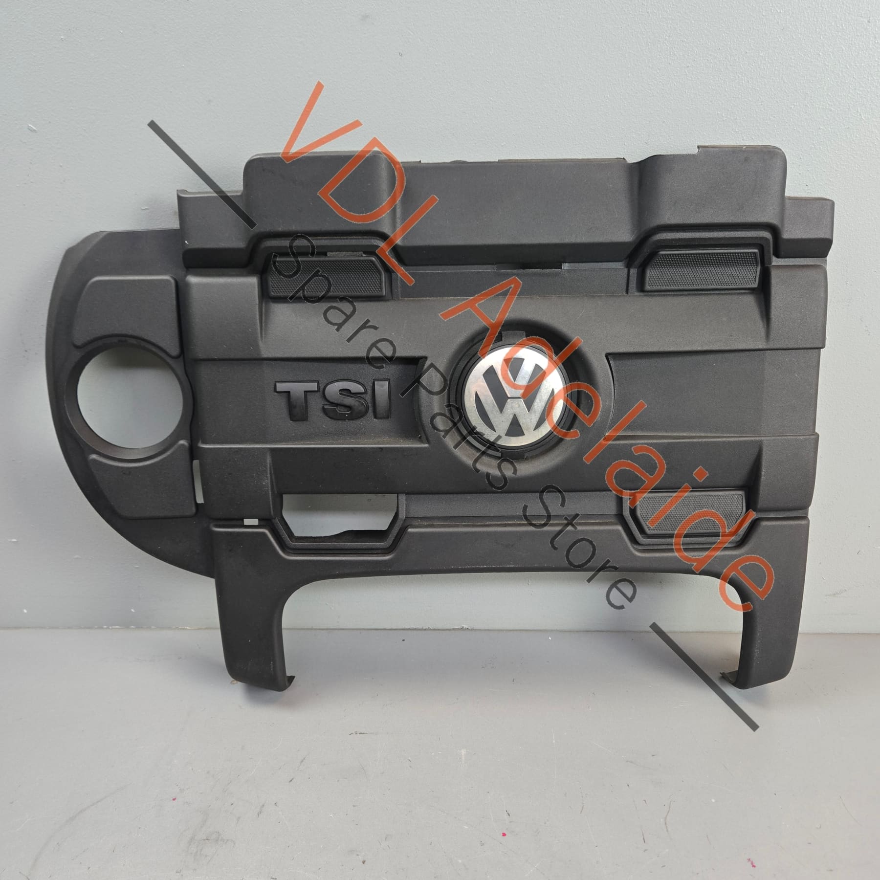 03C103925BR    VW 1.4 TSI Twincharged Engine Cover Trim Turbo Supercharged 03C103925BR