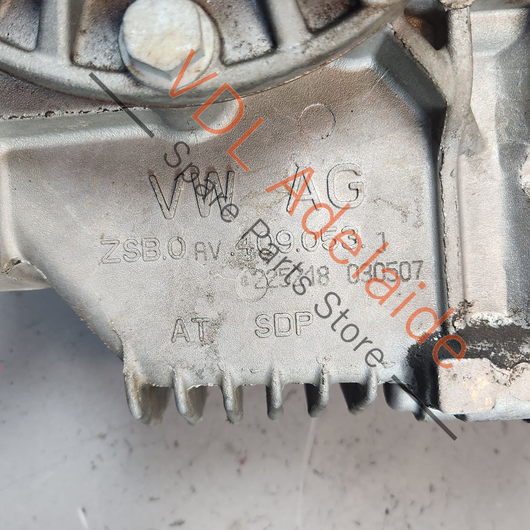 0AV409053AF    VW Golf MK5 R32 Final Drive Front Diff Differential Bevel Box 0AV409053AF
