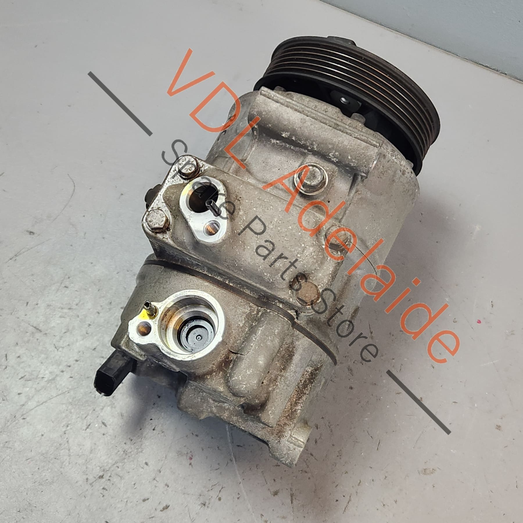 1K0820859F    VW Golf R32 Sanden AC Air Conditioning Compressor 1K0820859F