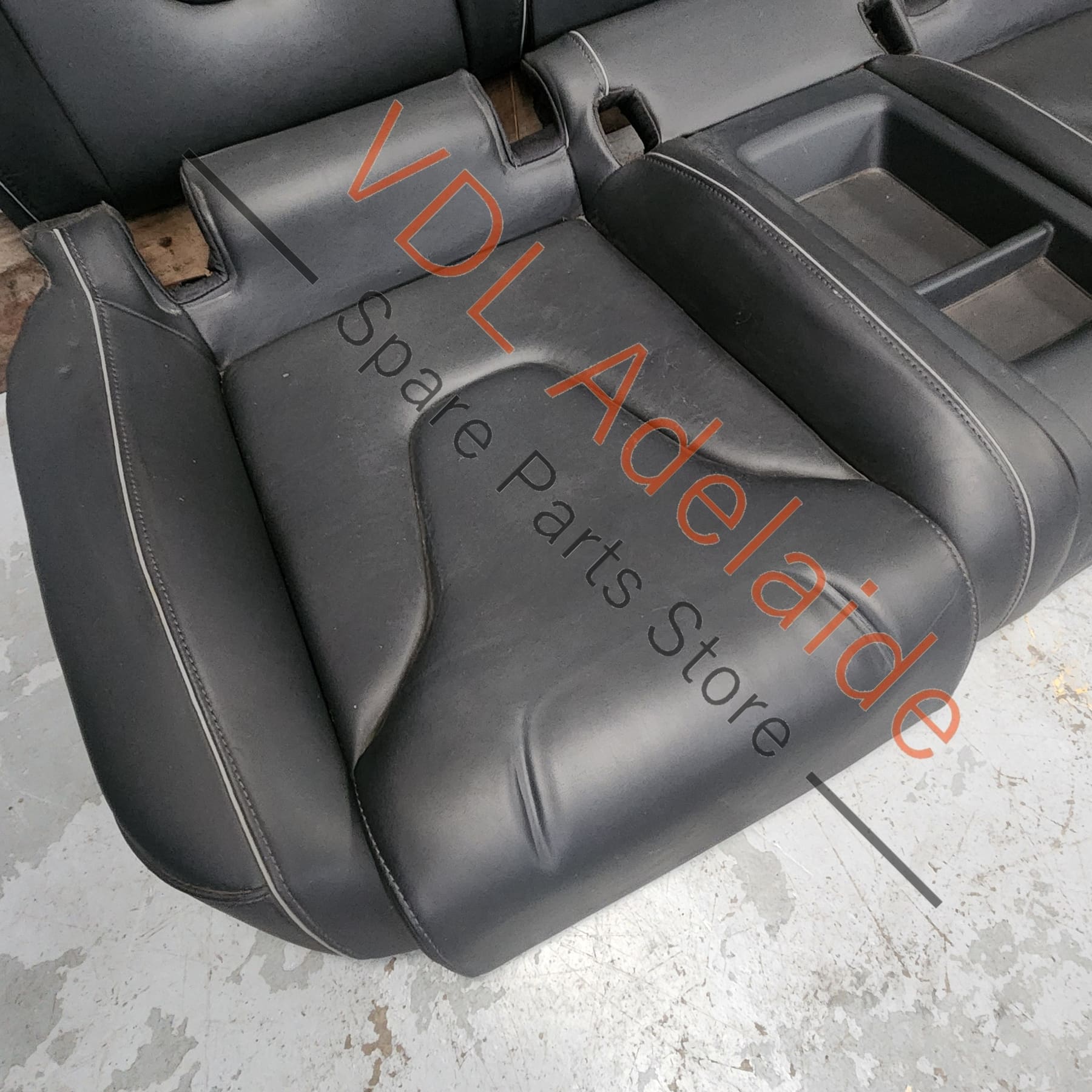     Audi RS5 8T Set of seats **condition poor**