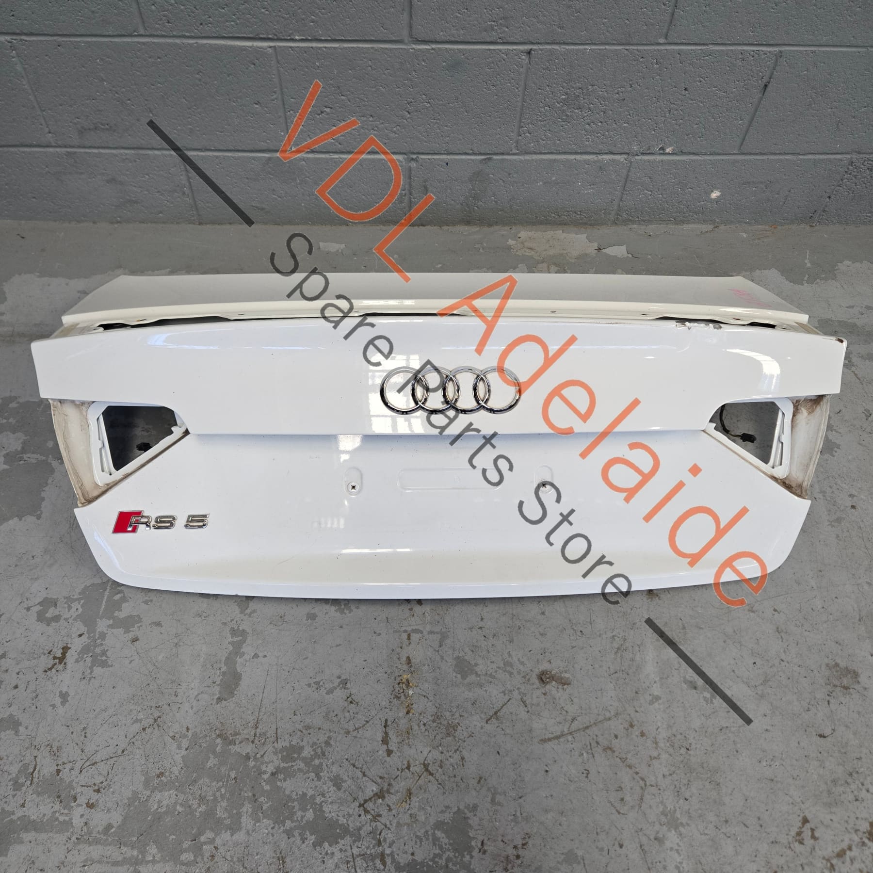 8T0827023AR    Audi RS5 Boot Trunk Panel Lid 8T0827023AR