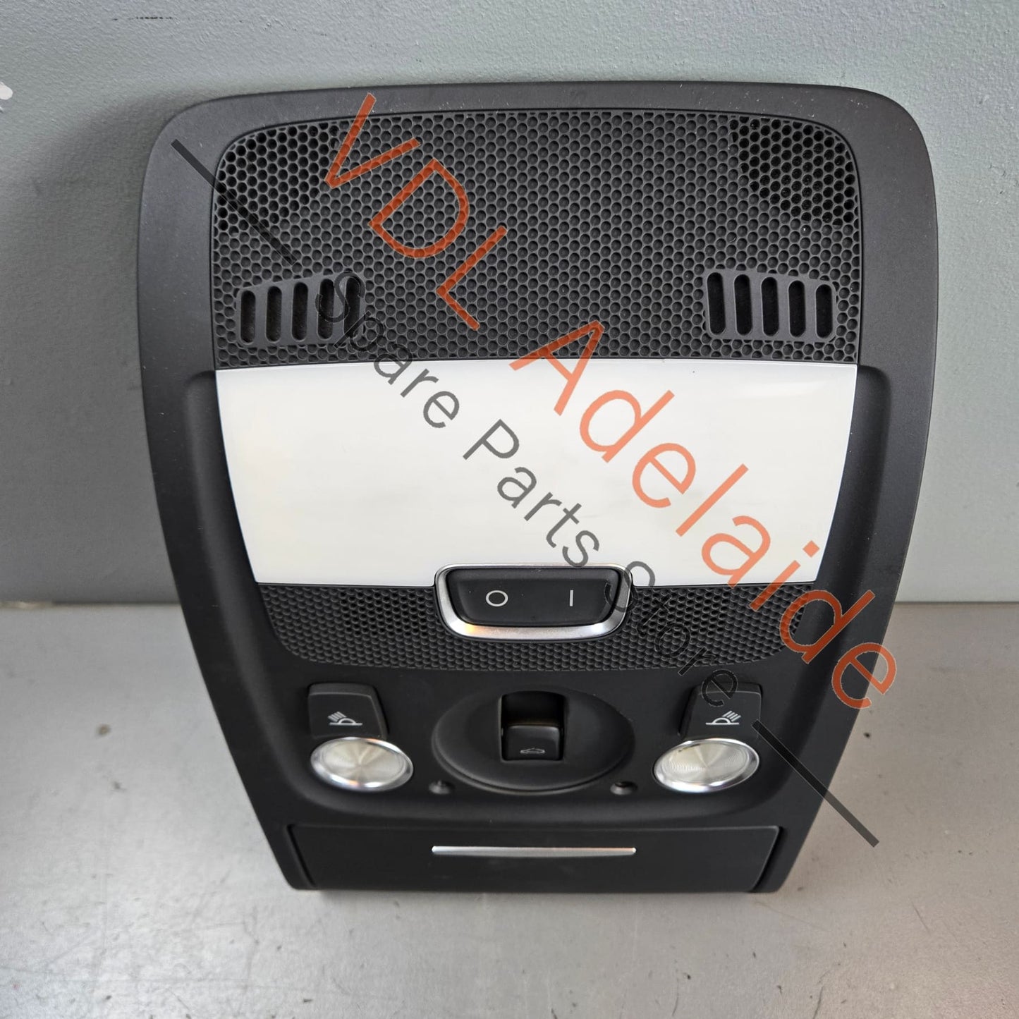 8T0947135BK    Audi RS5 Front Interior Roof Dome Reading Light Sunroof Switch 8T0947135F
