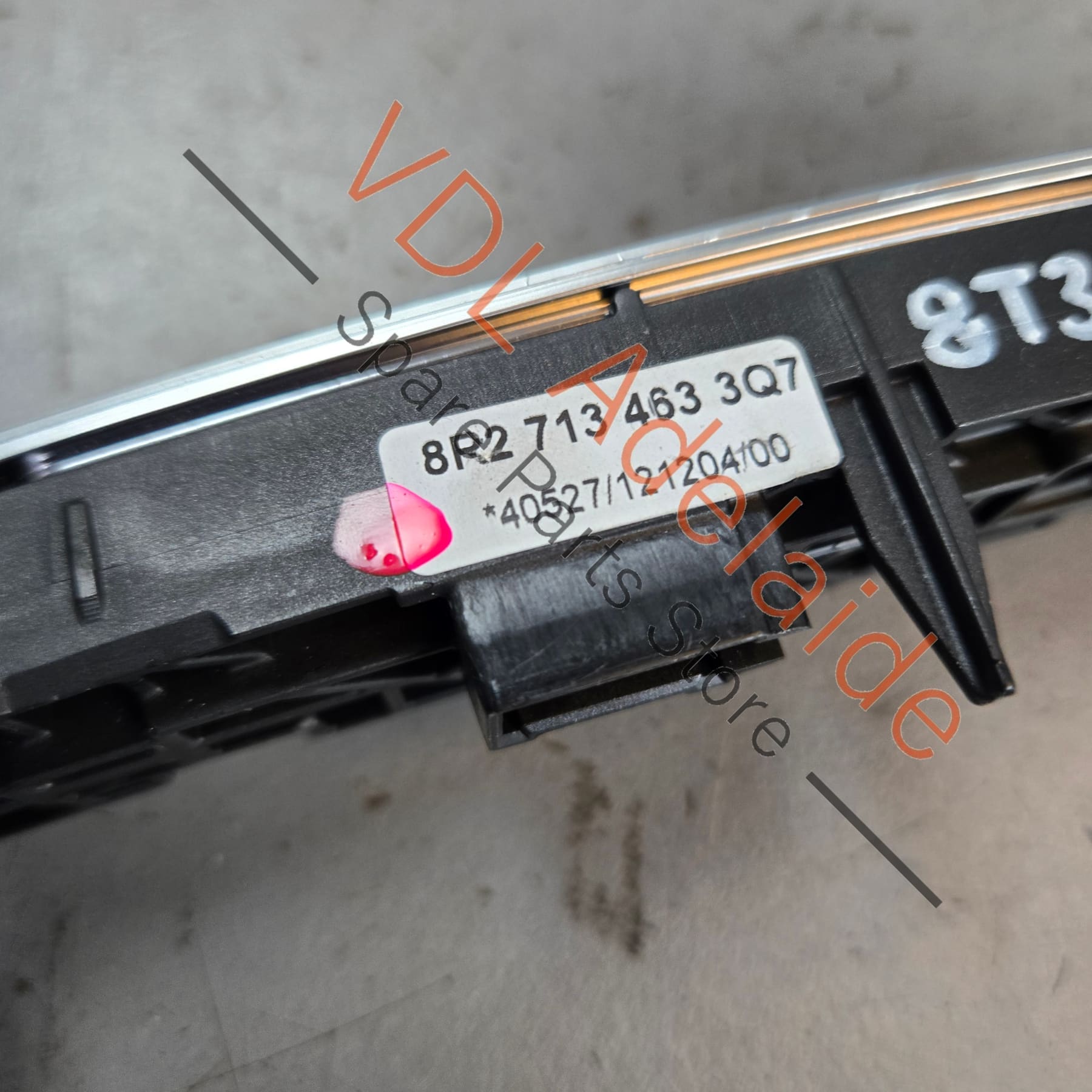 8R2713463    Audi RS5 Gear Shift Selector Display RHD 8R2713463