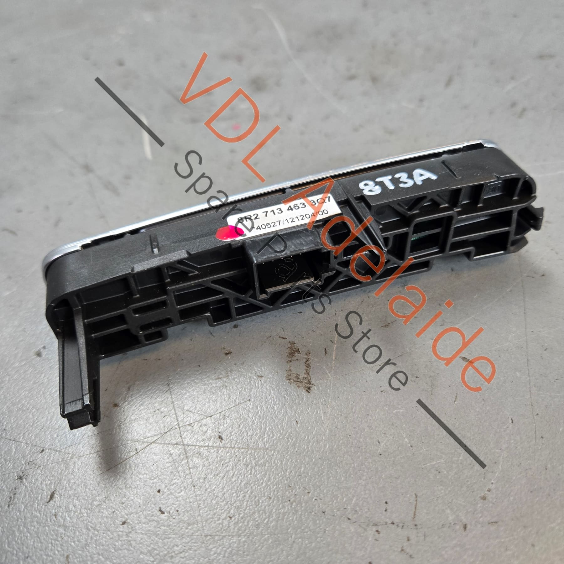 8R2713463    Audi RS5 Gear Shift Selector Display RHD 8R2713463