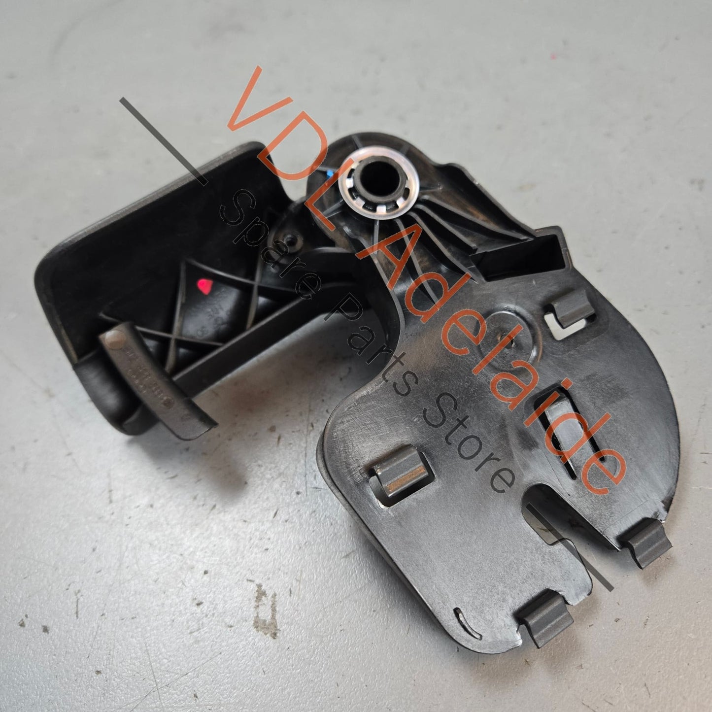 8T2823633 8T2823533   Audi A4 A5 RS5 Bonnet Release Lever Handle Pull 8T2823633 8T2823533