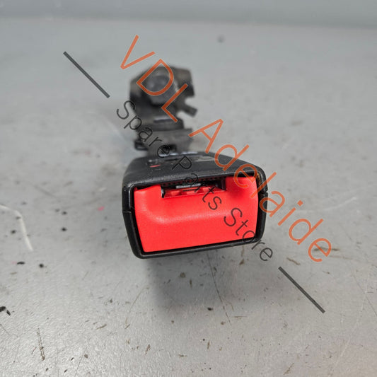 8T0857739H    Audi A5 A4 Rear Seatbelt Catch Clip Latch 8T0857739H