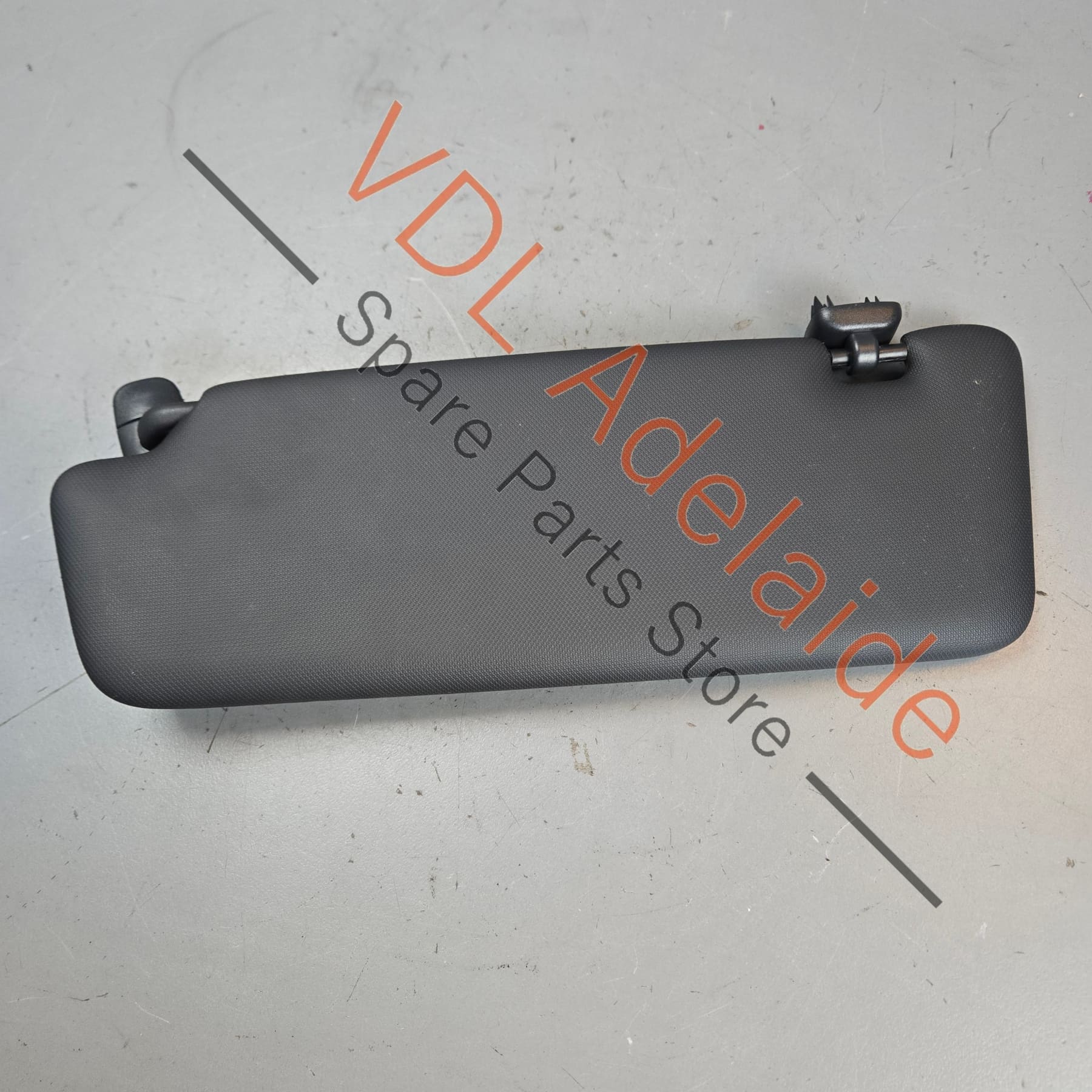 8U0857552H    Audi A5 S5 RS5 Right Side Sun Visor Sunvisor 8U0857552H Black
