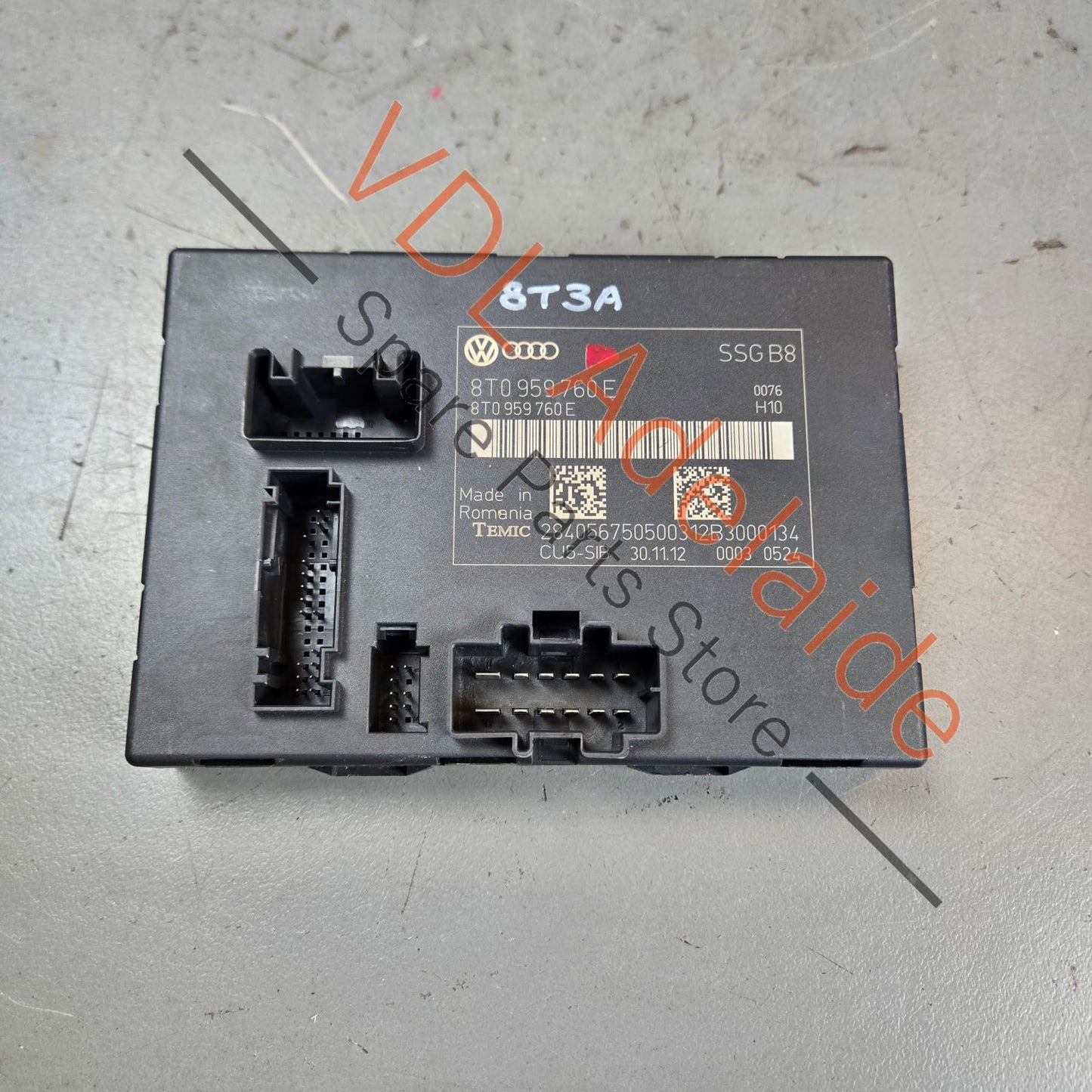 8T0959760E    Audi RS5 Power Seat Control Module 8T0959760E