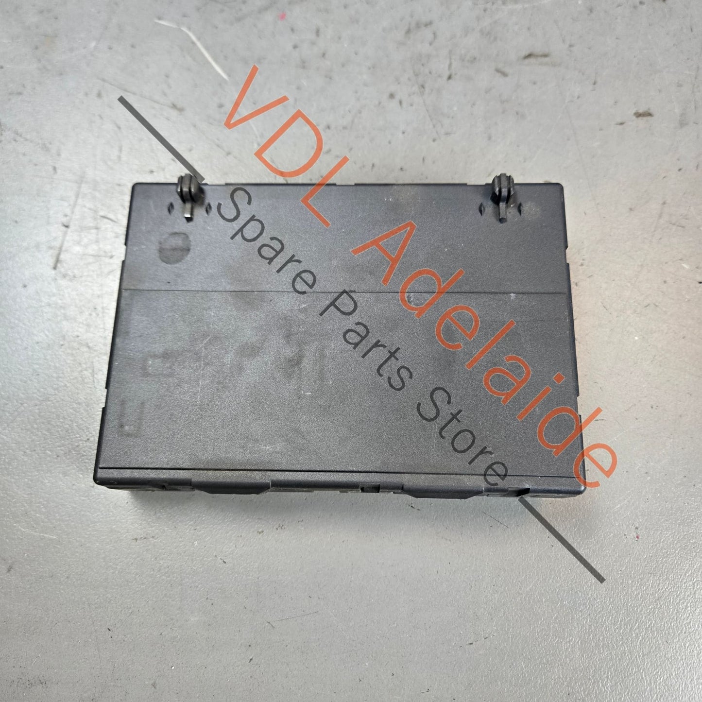 8T0959760E    Audi RS5 Power Seat Control Module 8T0959760E