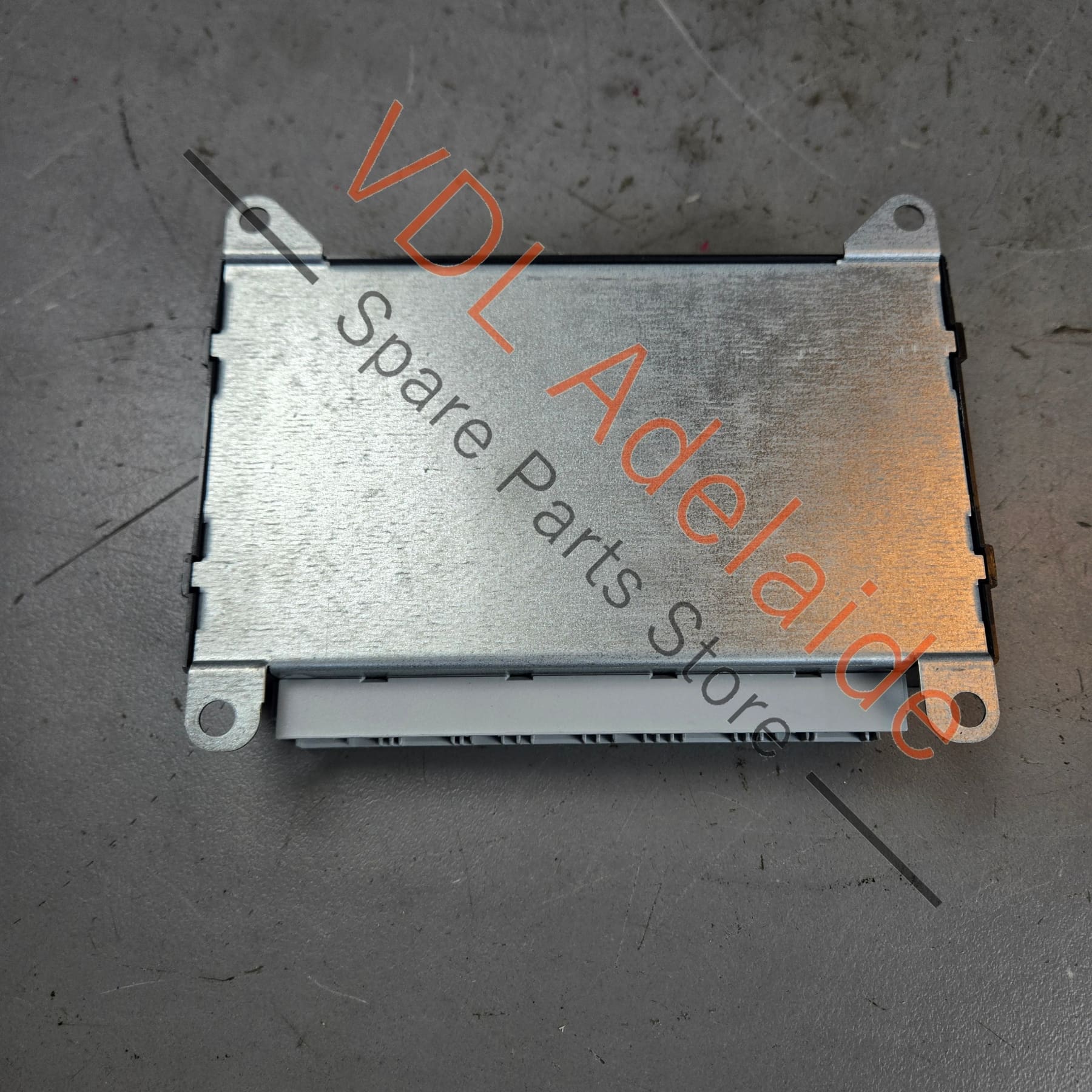 8T0907376    Audi RS5 Adaptive Suspension Controller Control Unit Module 8T0907376