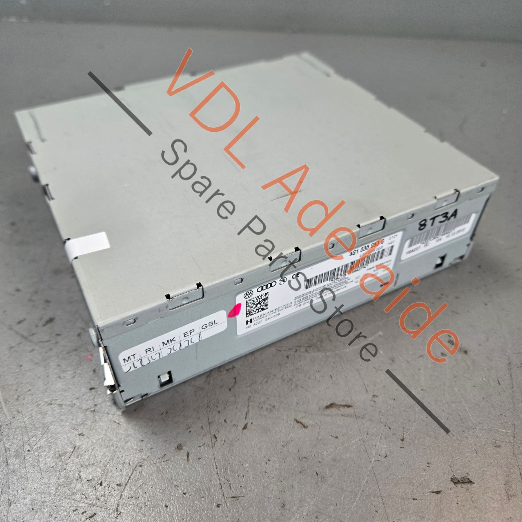 4G1035053G    Audi RS5 Navigation Radio Unit Tuner Harman Becker 4G1035053G