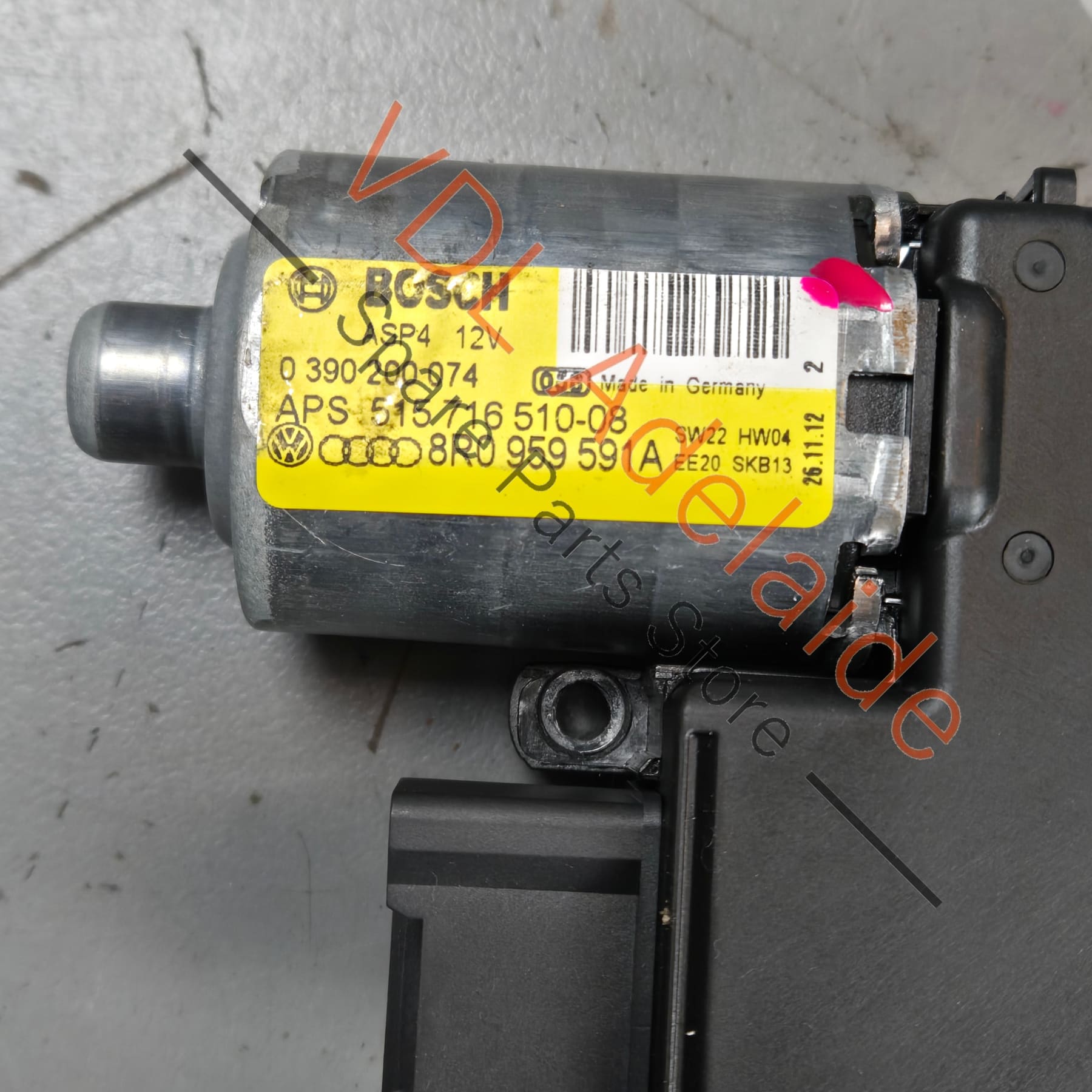 8R0959591A    Audi RS5 Sunroof Motor 8R0959591A