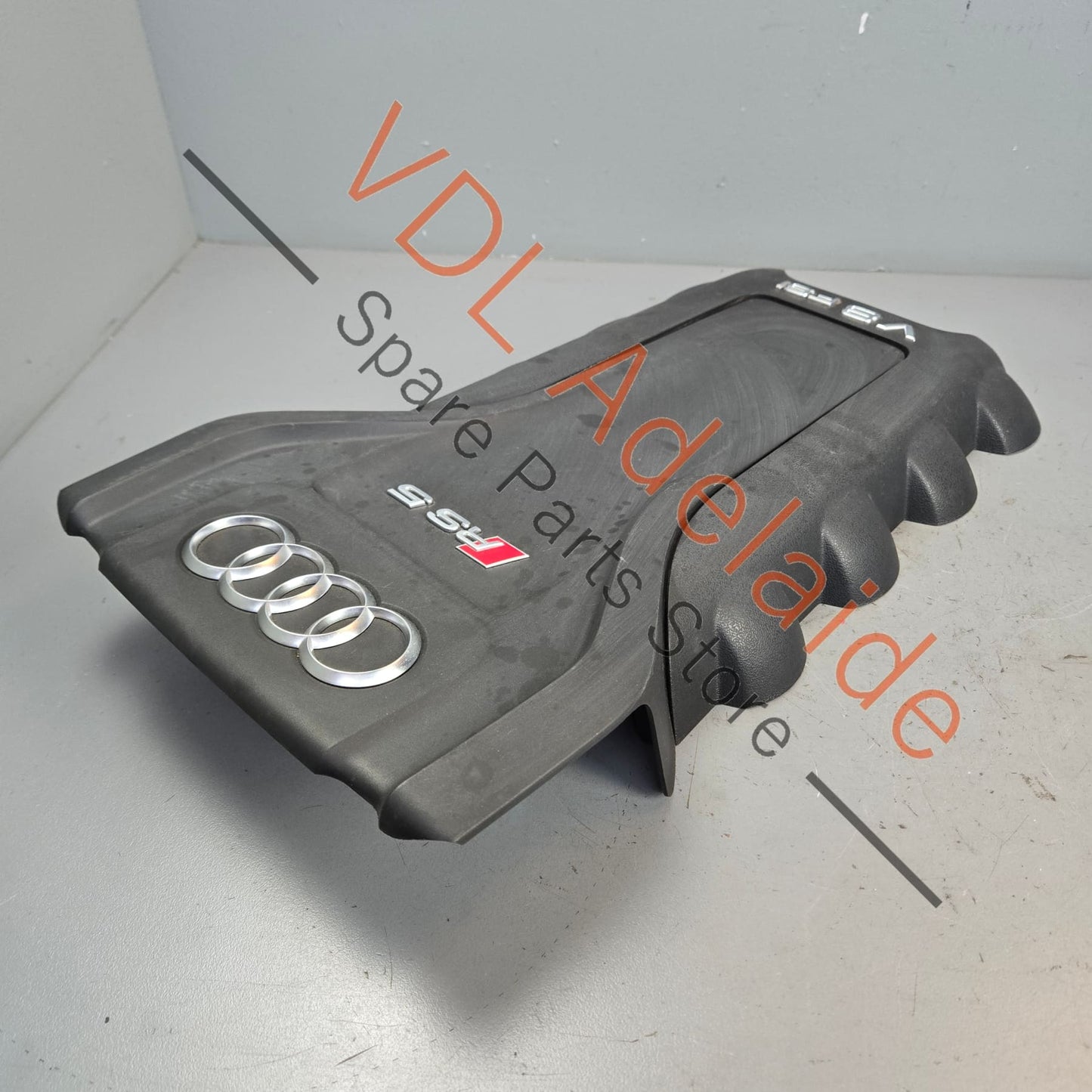 8T0103926B    Audi RS5 4.2 Engine Cover Trim 8T0103926B CFSA