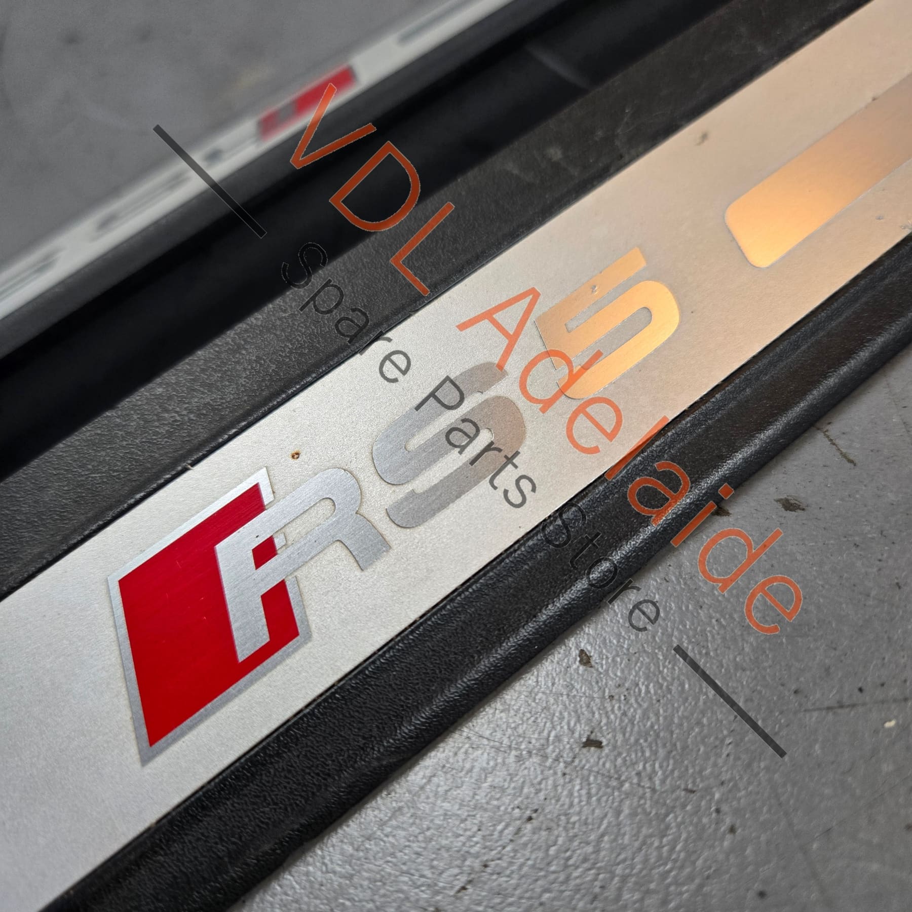 8T0853373M01C 8T0853374M01C   Audi RS5 Door Sill Trim Strip Scuff Plates 8T853373M 8T853374M Left & Right