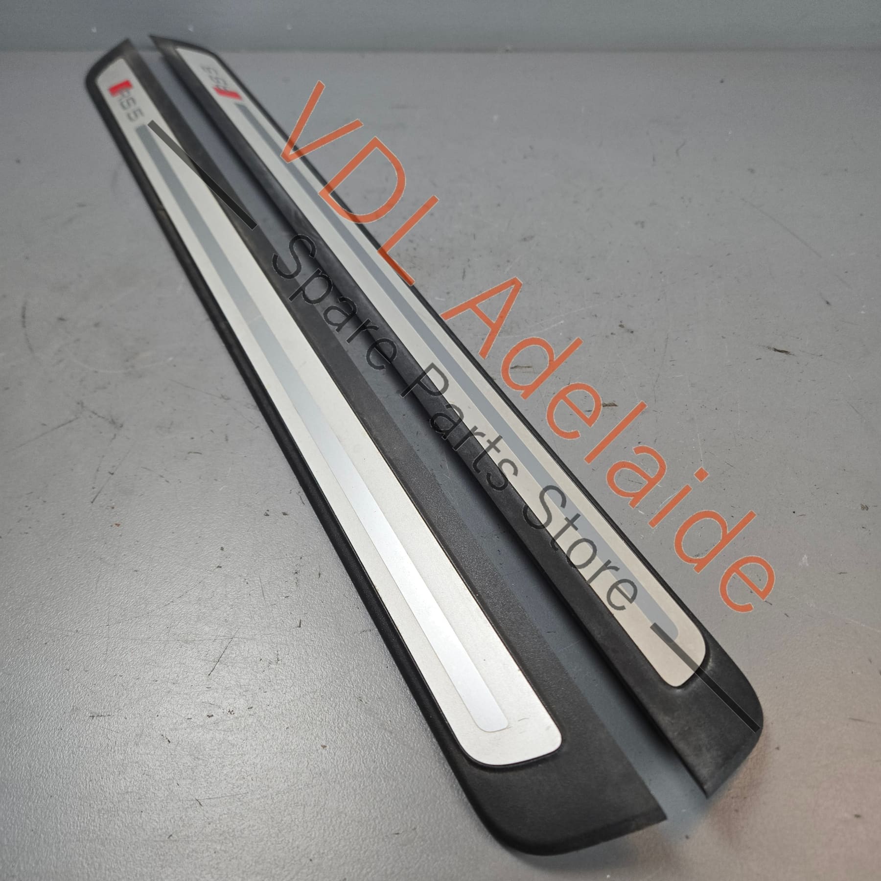 8T0853373M01C 8T0853374M01C   Audi RS5 Door Sill Trim Strip Scuff Plates 8T853373M 8T853374M Left & Right