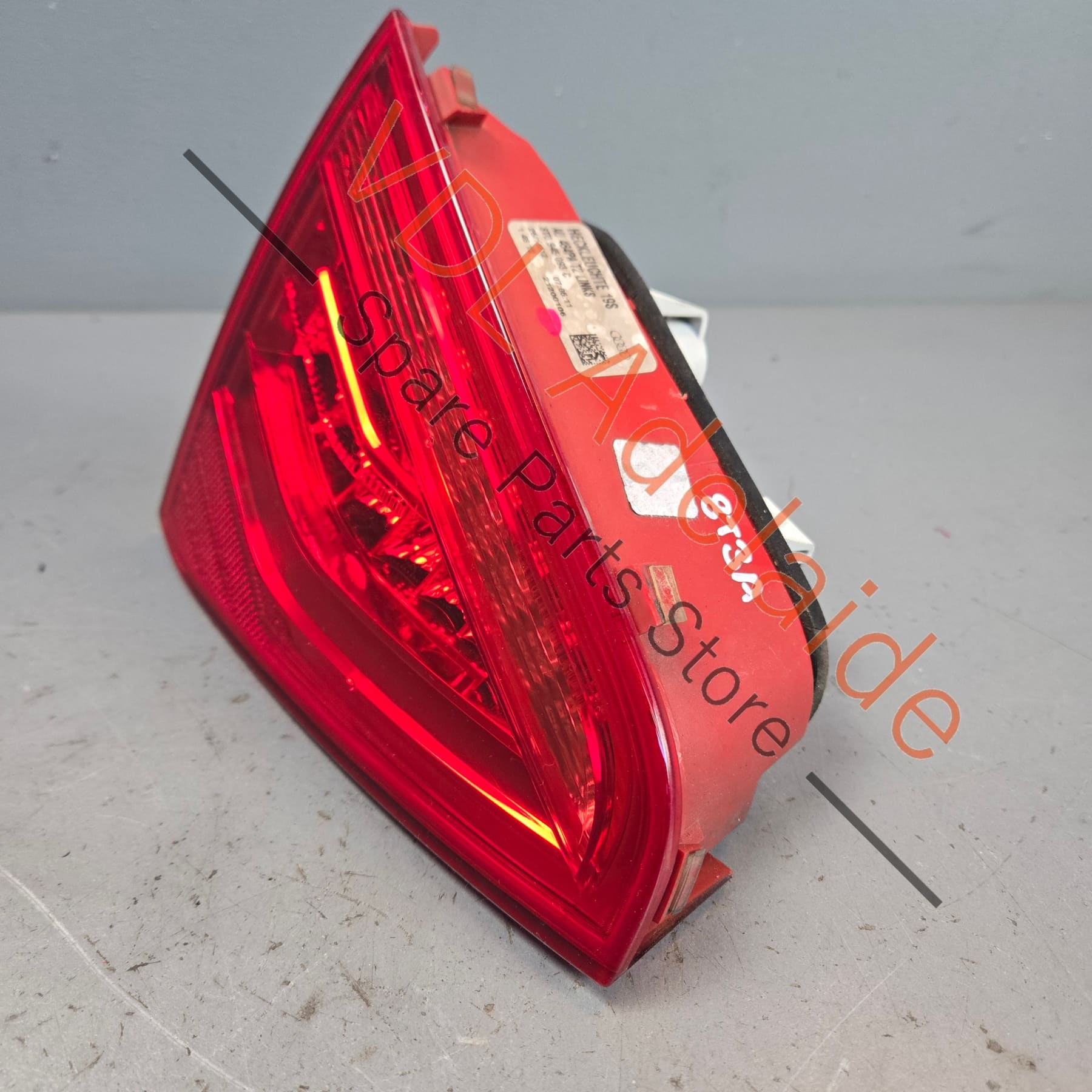 8T0945093C    Audi RS5 Left Side Inner Rear LED Tail Light 8T0945093C