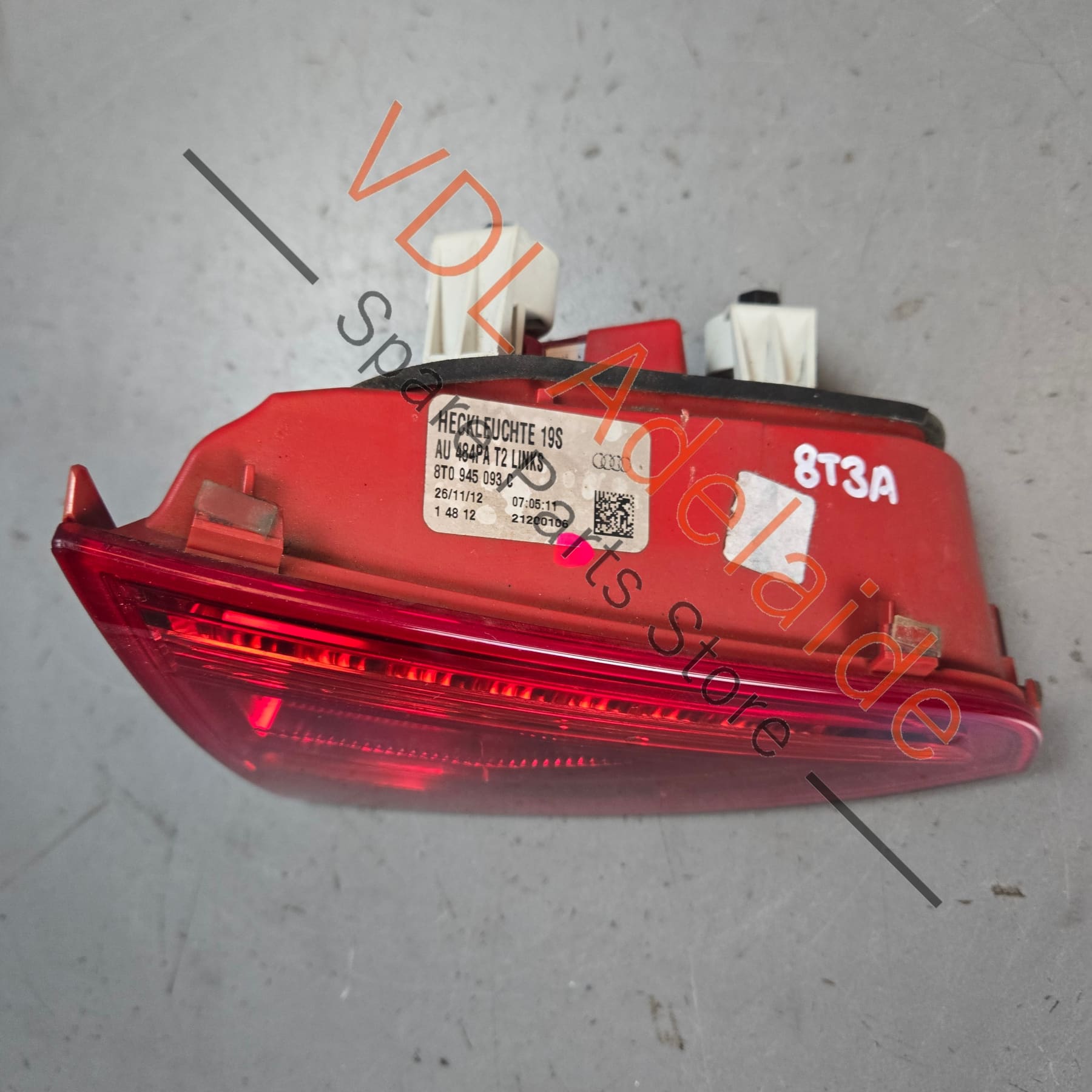 8T0945093C    Audi RS5 Left Side Inner Rear LED Tail Light 8T0945093C