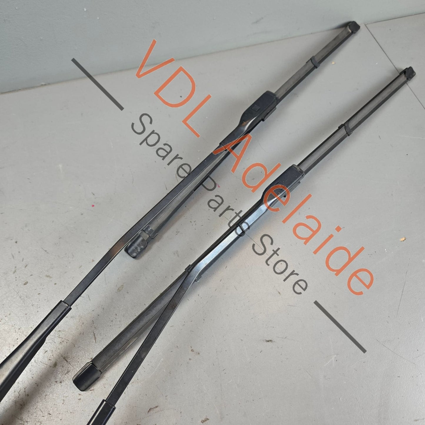 8K2955425A 8K2955426A   Audi A5 S5 RS5 Windscreen Wiper Arm Set Left & Right 8K2955425A 8K2955426A