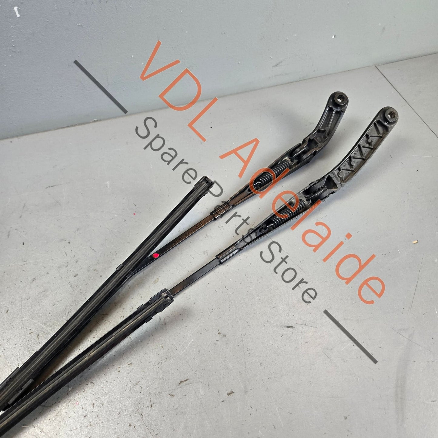 8K2955425A 8K2955426A   Audi A5 S5 RS5 Windscreen Wiper Arm Set Left & Right 8K2955425A 8K2955426A
