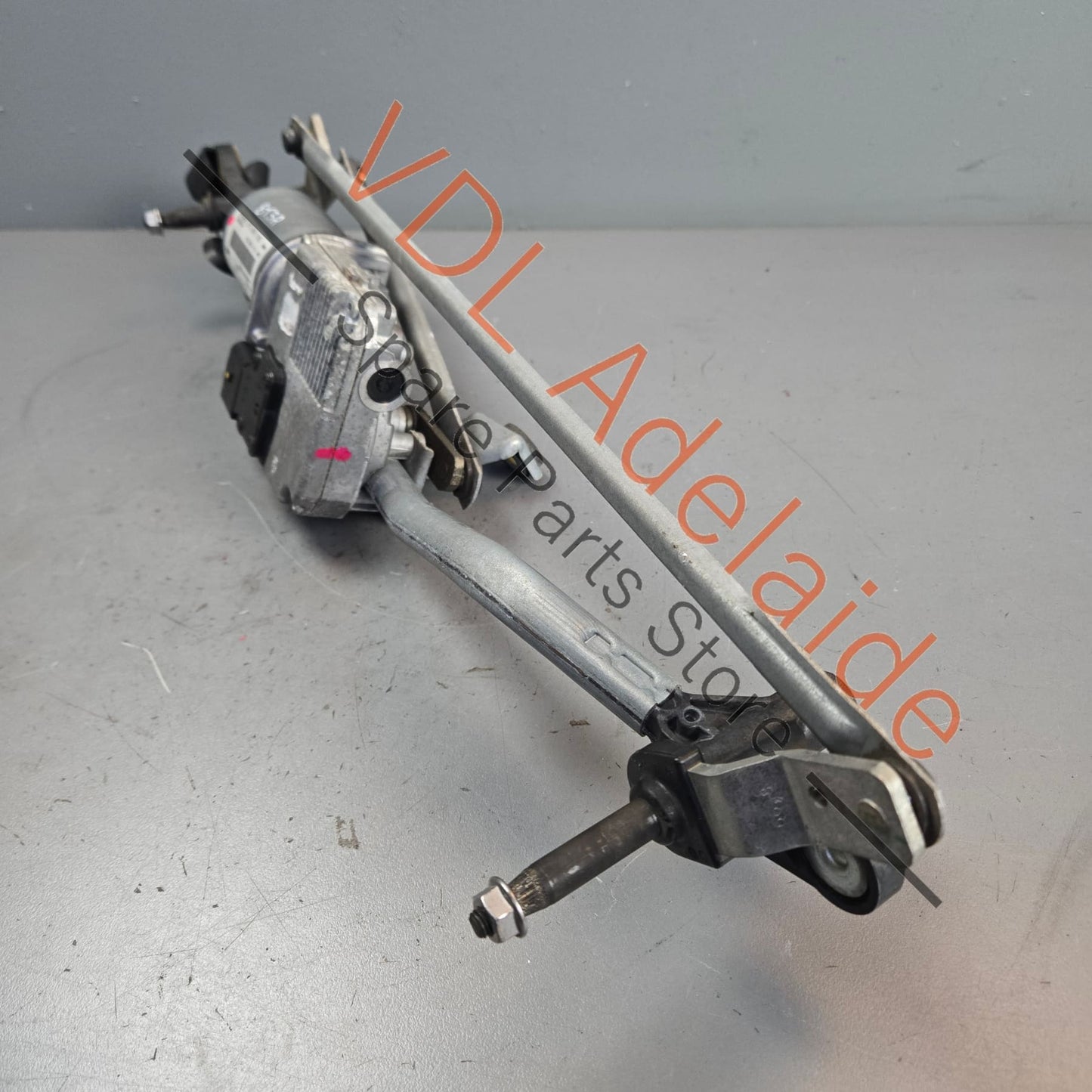 8T2955119D    Audi A5 S5 RS5 Windscreen Wiper Motor & Linkages 8T2955119D