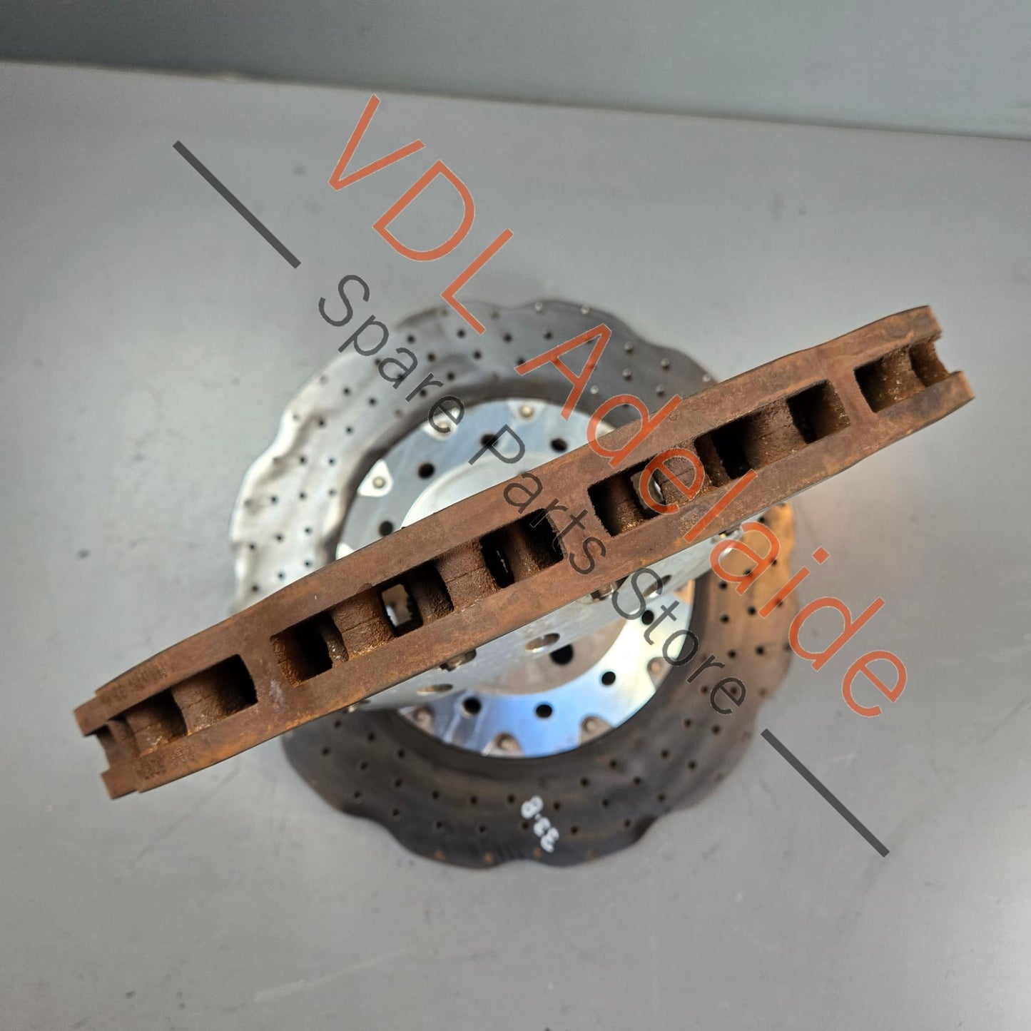 DBA52834 8T0615301   Audi R8 RS4 RS5 Front Brake Disc Rotors Pair with Hats DBA52834 8T0615301 365 x 34 Wavey