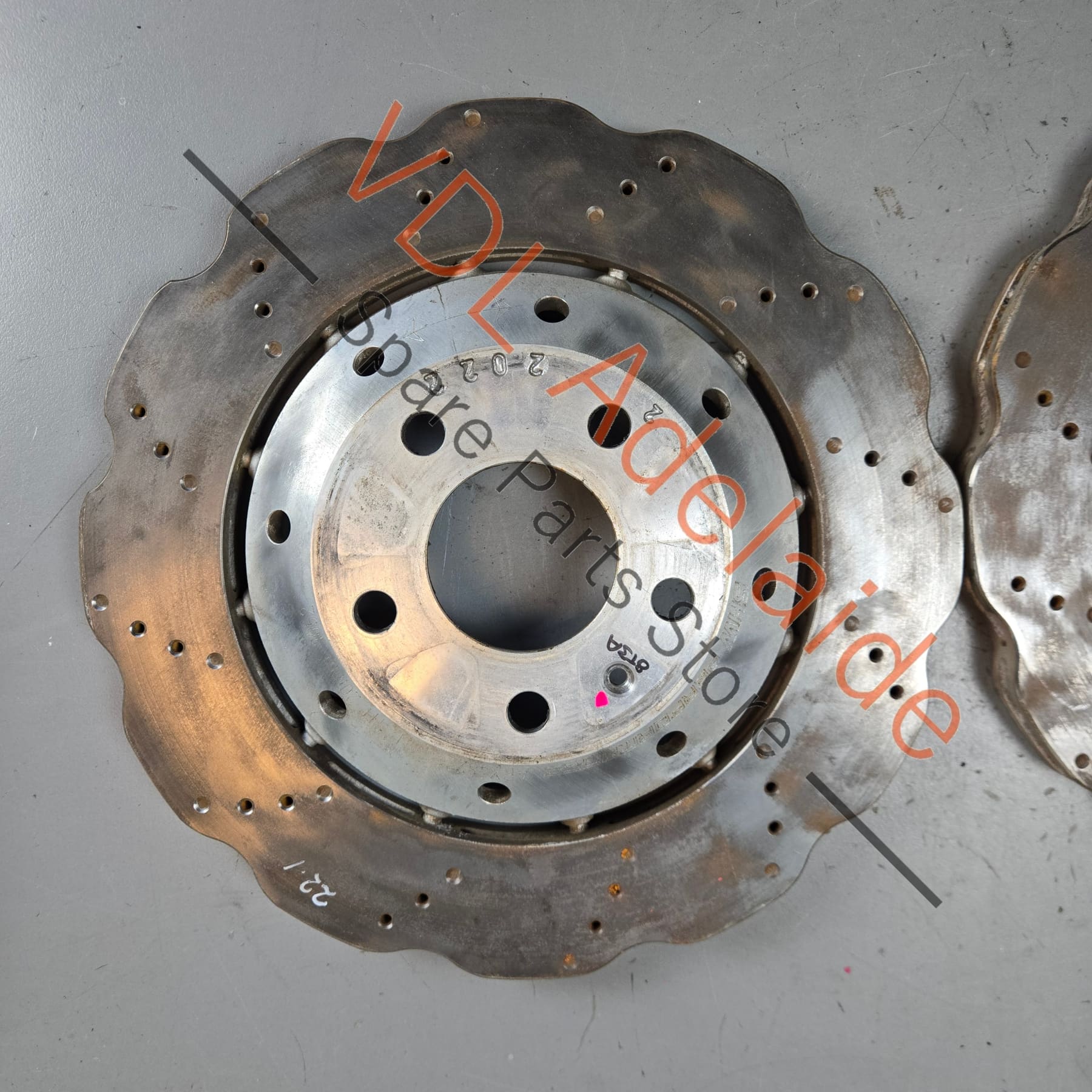ARX48221 8T0615601A   Audi R8 RS4 RS5 Rear Brake Disc Rotors Pair with Hats 8T0615601A 330 x 22 ARX48221 Wavey
