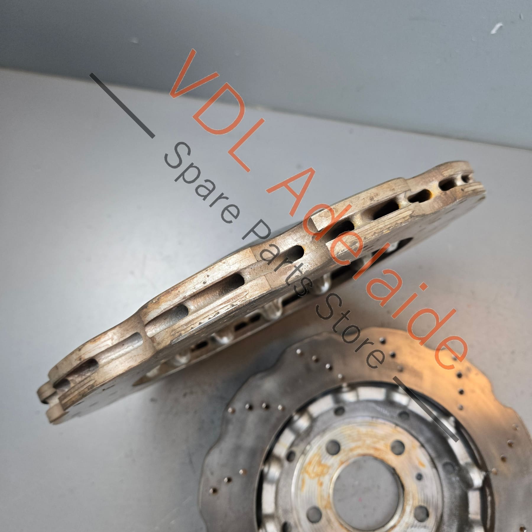 ARX48221 8T0615601A   Audi R8 RS4 RS5 Rear Brake Disc Rotors Pair with Hats 8T0615601A 330 x 22 ARX48221 Wavey