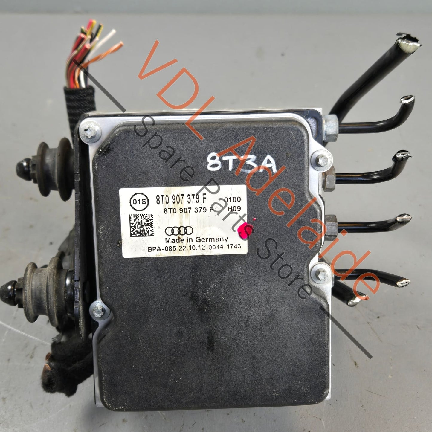 8T0614517J 8T0907379F 8T0614517H  Audi RS5 ABS Brake Pump Module 8T0614517J 8T0907379F 8T0614517H