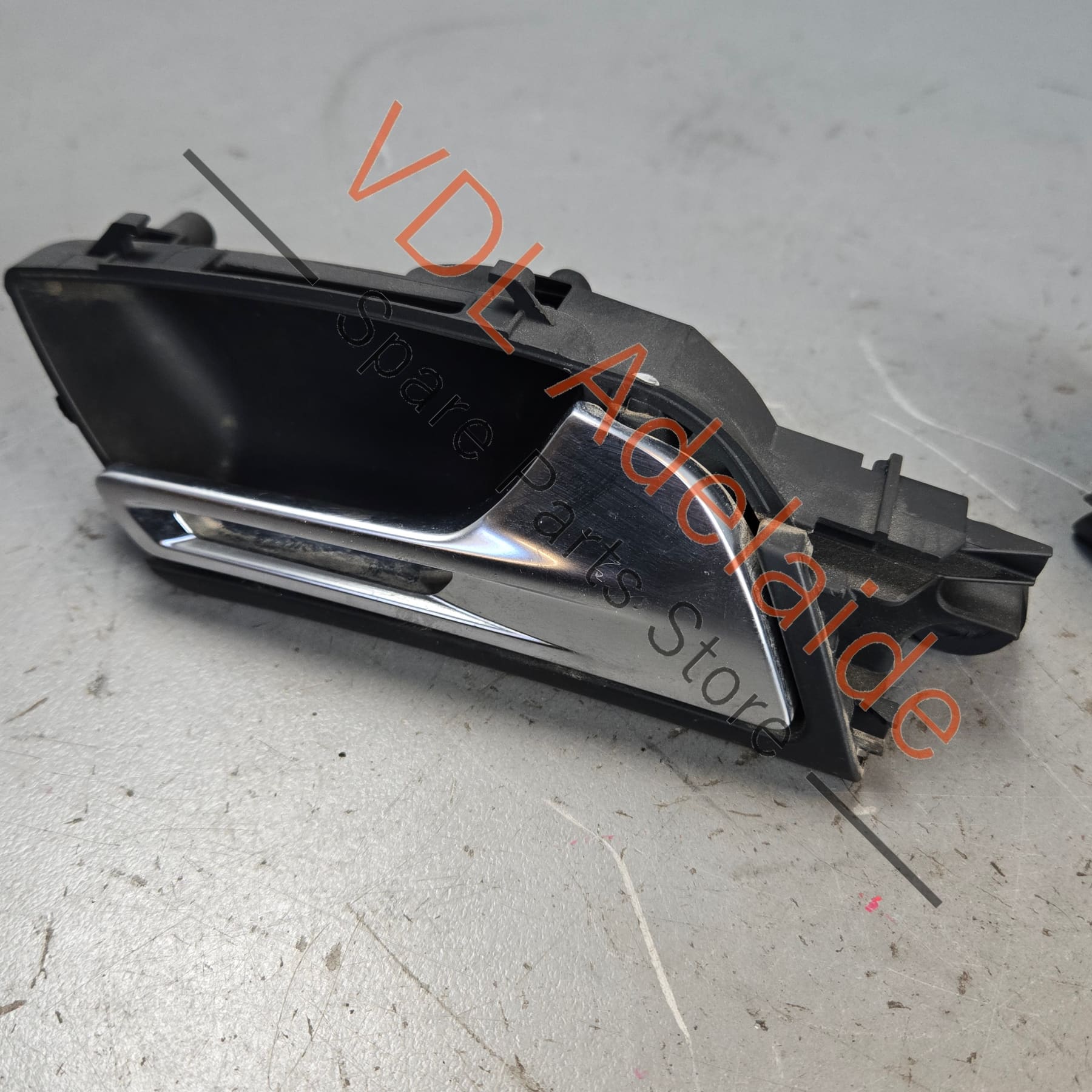 8T0837019C 8T0837020C   Audi RS5 Interior Door Handle Pulls 8T0837019C 6PS 8T0837020C 6PS