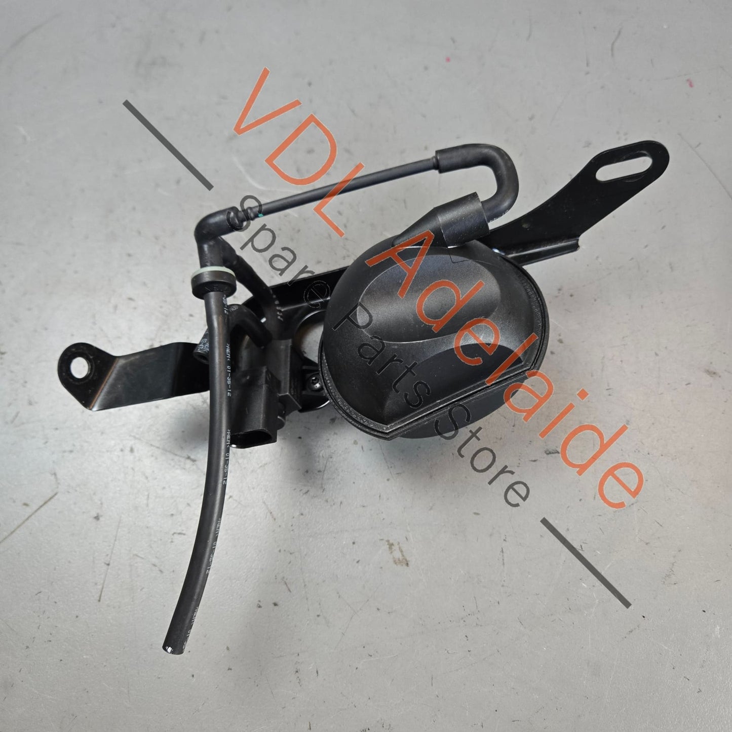 037906283D 7M0129808   Audi RS5 Vacuum Damper & Solenoid for Rear Muffler Valve 037906283D 7M0129808