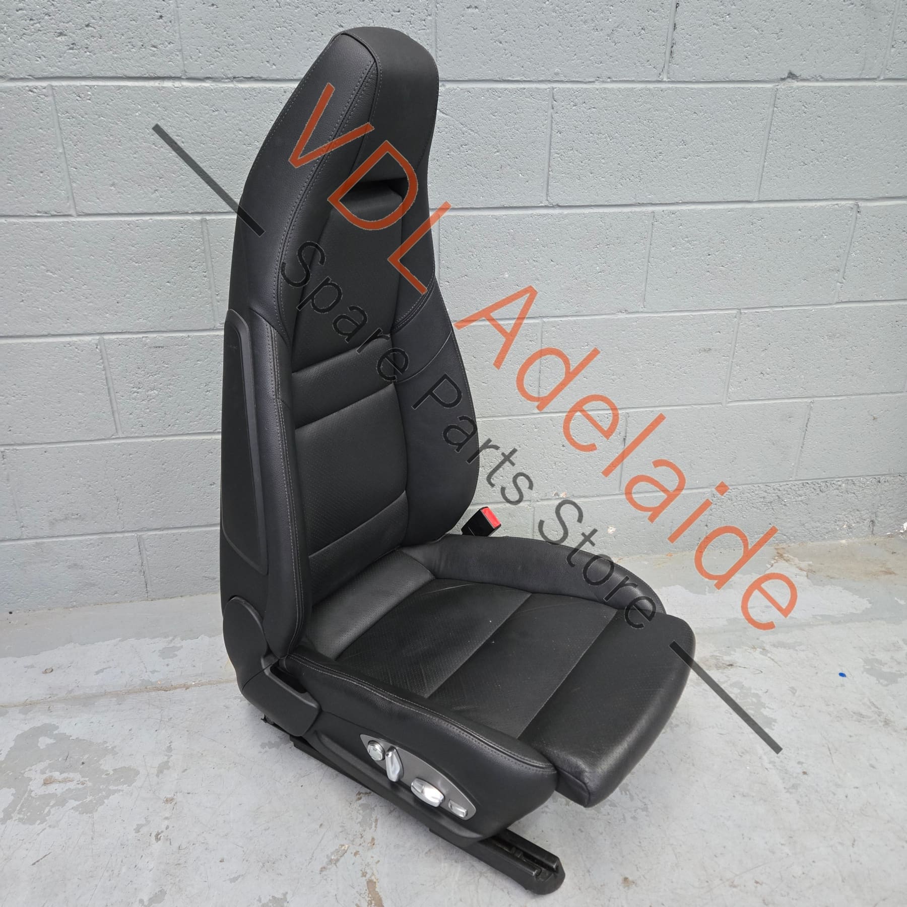 97052114109DAA    Porsche Panamera 970 Black Leather Front Right Drivers Seat