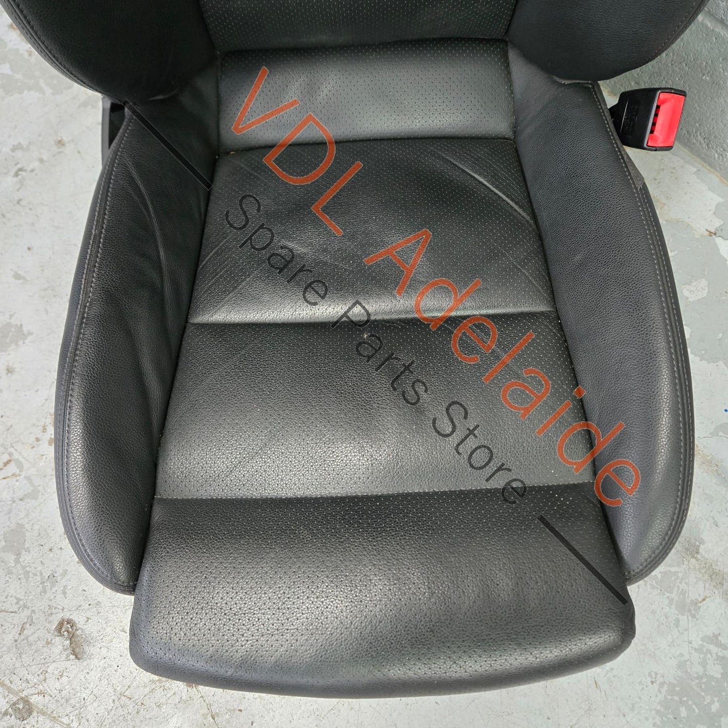 97052114109DAA    Porsche Panamera 970 Black Leather Front Right Drivers Seat