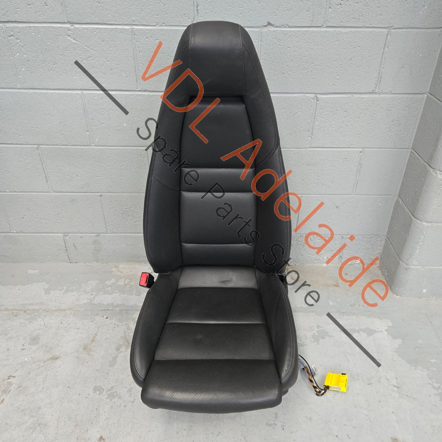 97052114109DAA    Porsche Panamera 970 Black Leather Front Left Passengers Seat