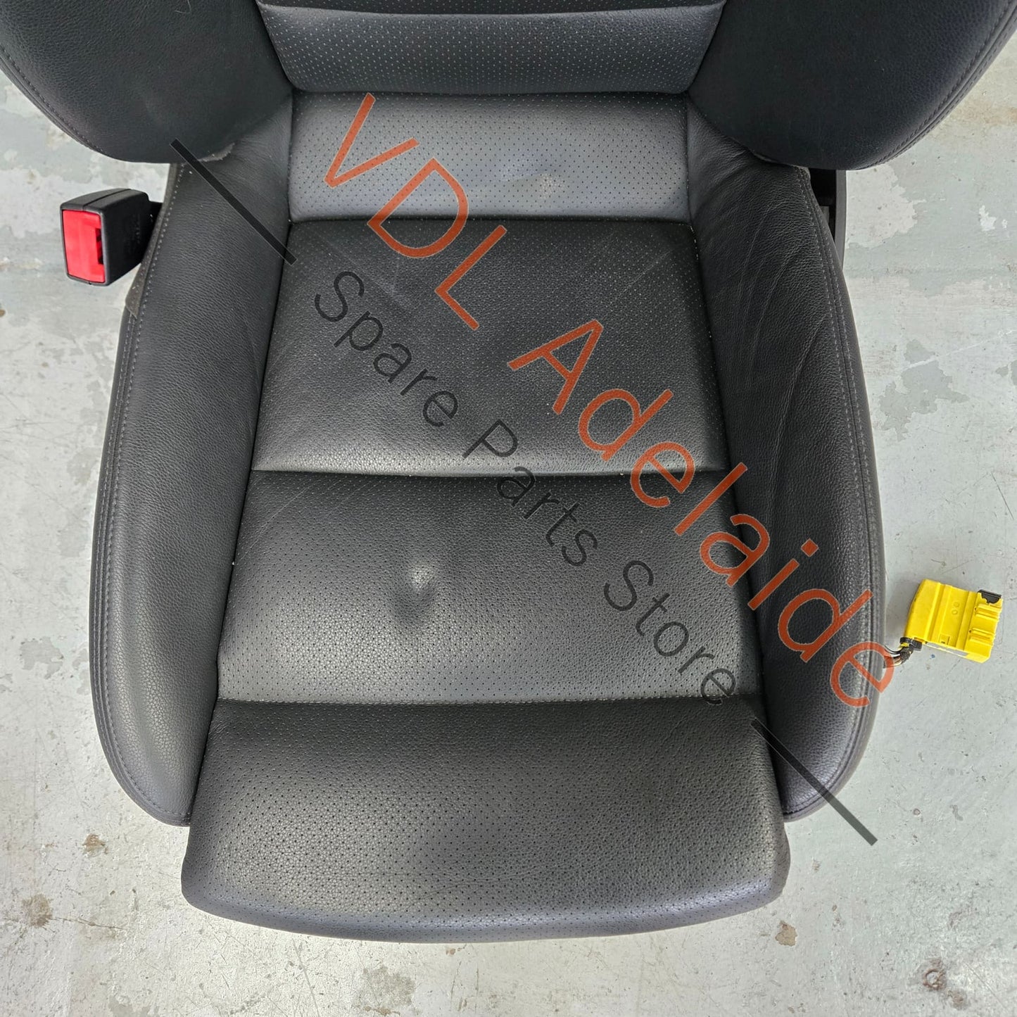 97052114109DAA    Porsche Panamera 970 Black Leather Front Left Passengers Seat