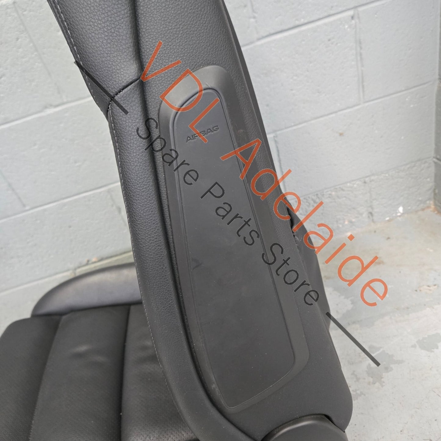 97052114109DAA    Porsche Panamera 970 Black Leather Front Left Passengers Seat