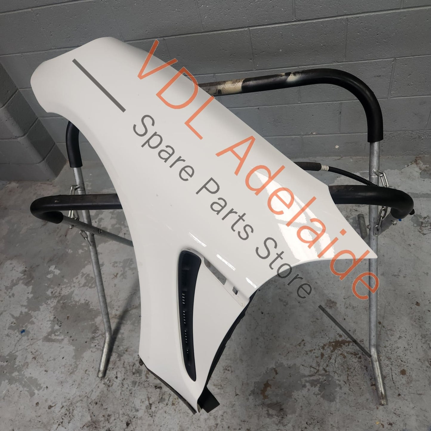 97050303104GRV 97050303104   Porsche Panamera 970 Front Left Fender Wing Panel 97050303104GRV 97050303104 Carrara White B9A / B4