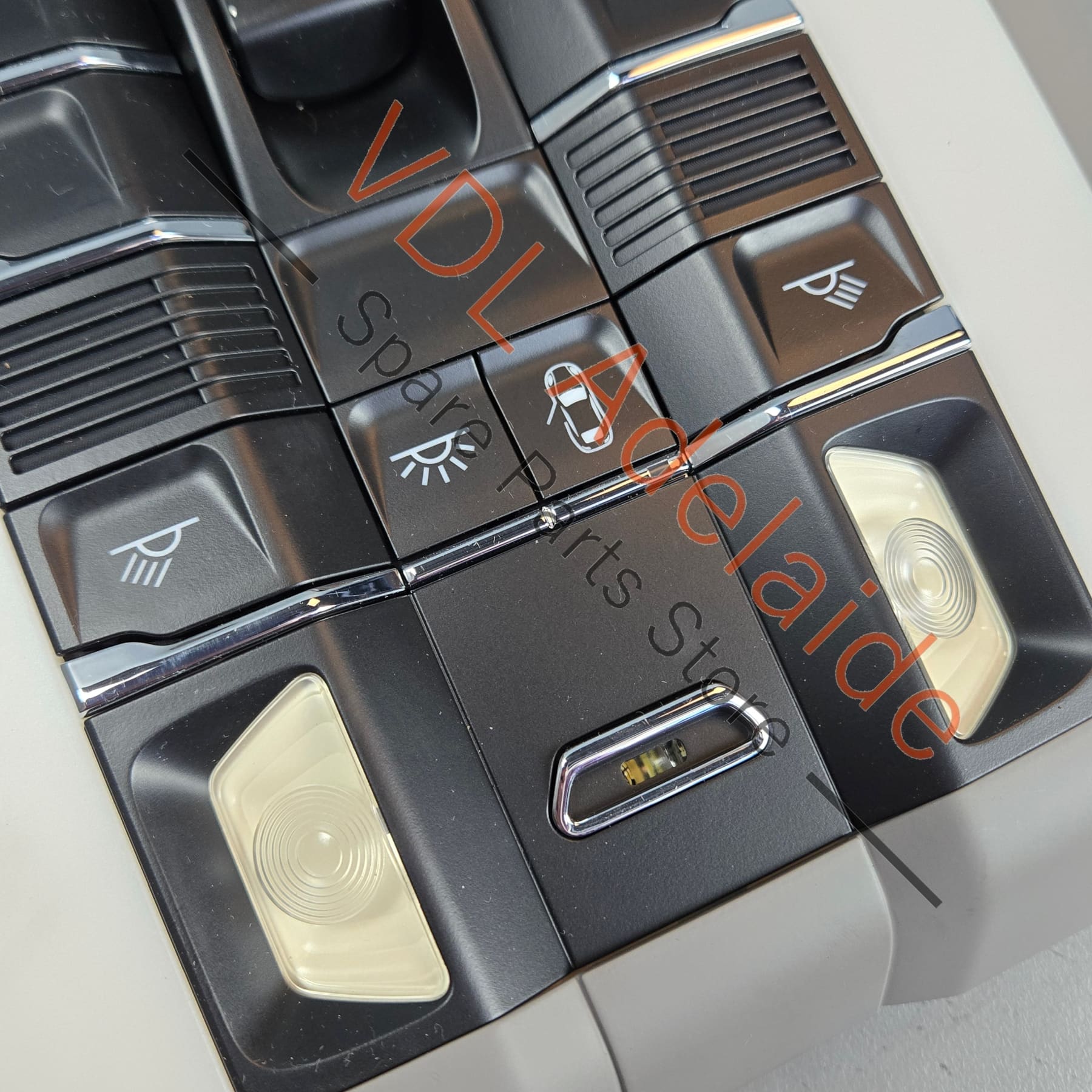 7PP868404R 7PP868404RS   Porsche Panamera 970 Overhead Roof Switch Dome Light 7PP868404RS 7PP868404R