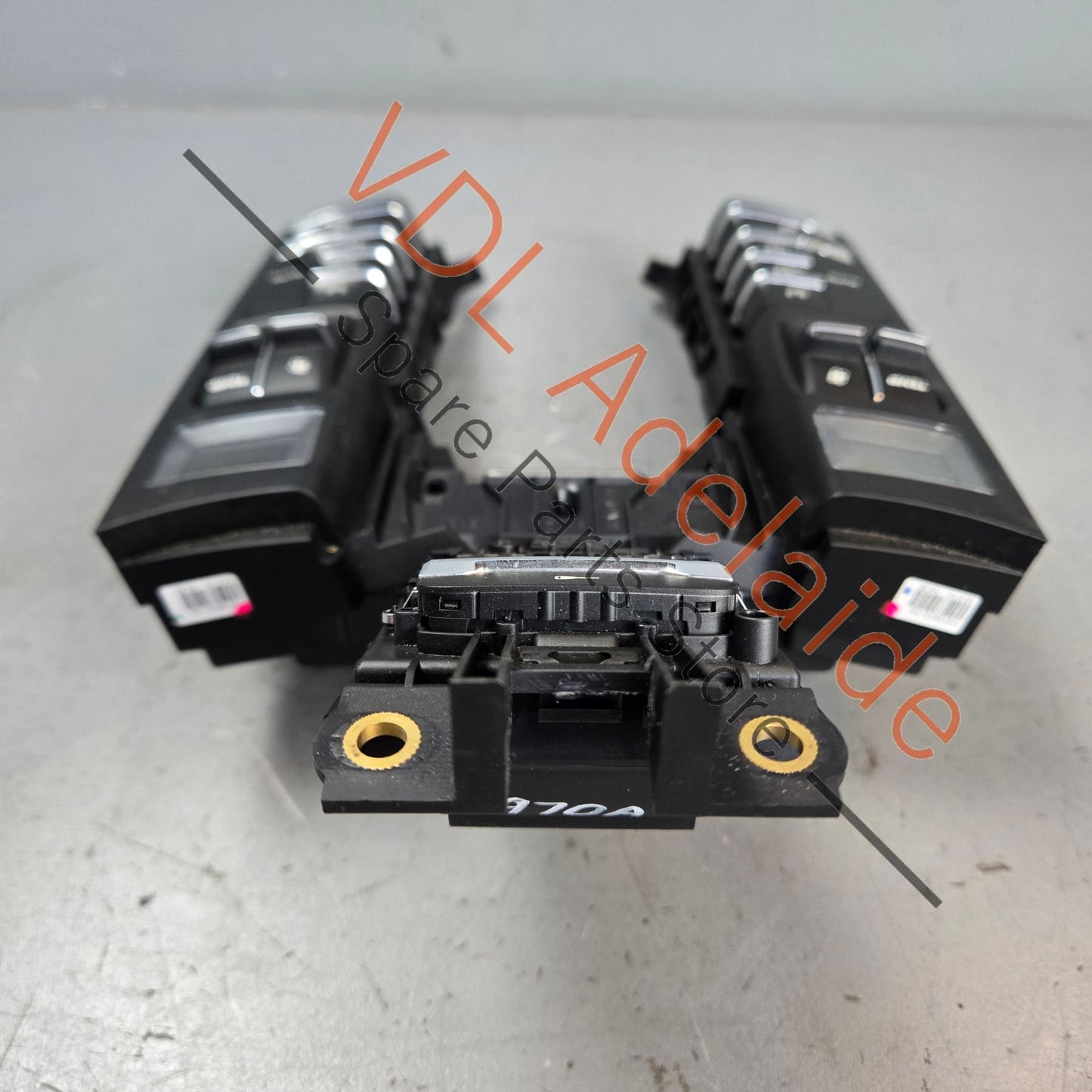 97065350302 97065350303DML   Porsche Panamera 970 Rear Air Conditioning Control Panel Switch 97065350303 DML