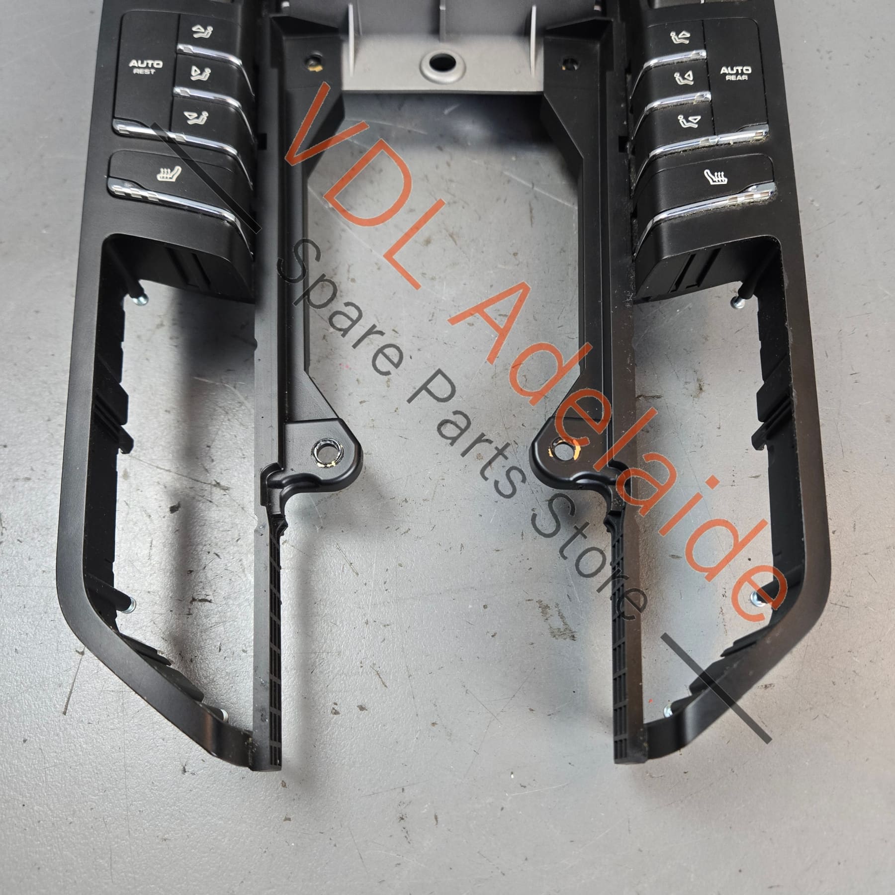 97065330335DMO    Porsche Panamera 970 Air Conditioning Control Panel Switch 97065330335 DMO
